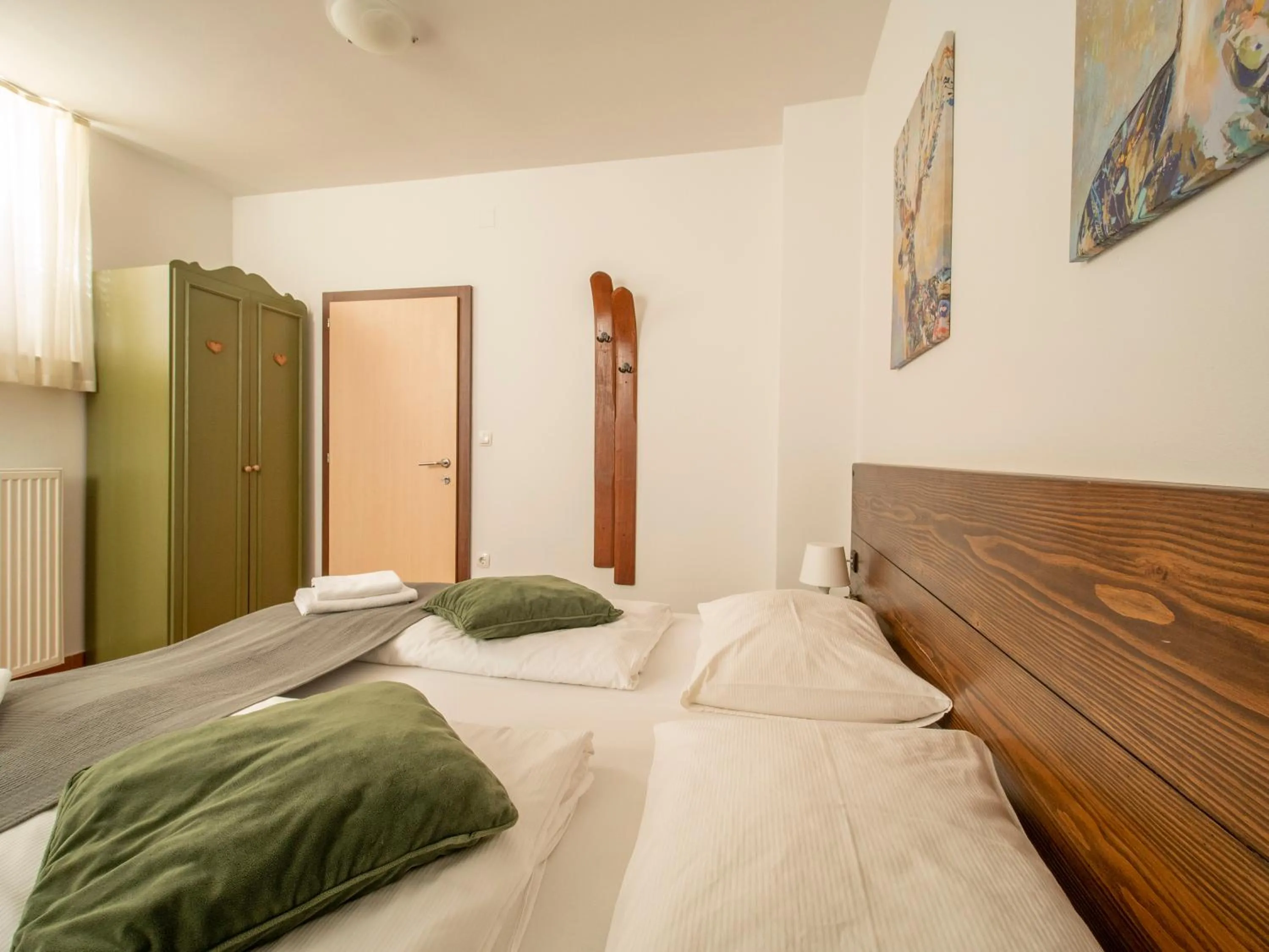 Bedroom, Bed in Berghi Hotel and Apartments
