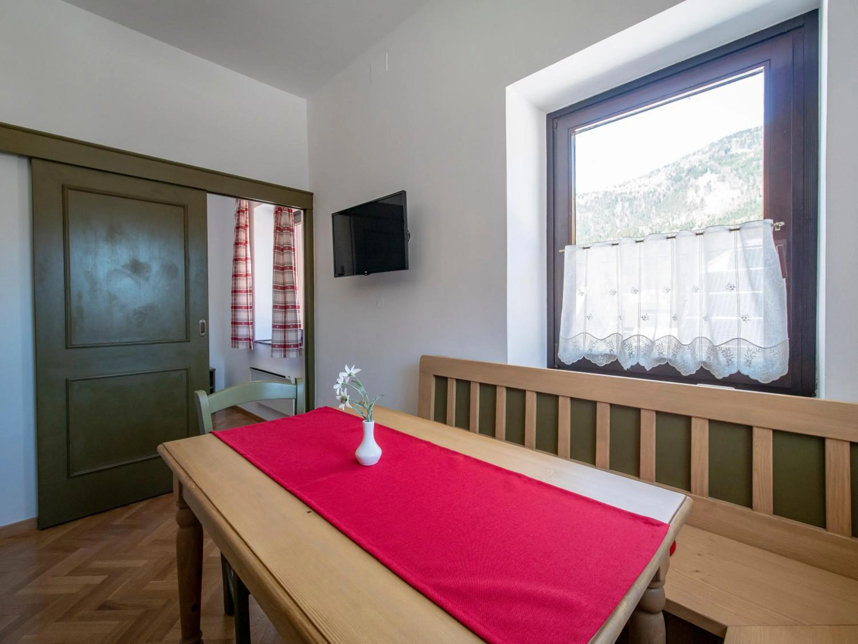 Kitchen or kitchenette in Berghi Hotel and Apartments