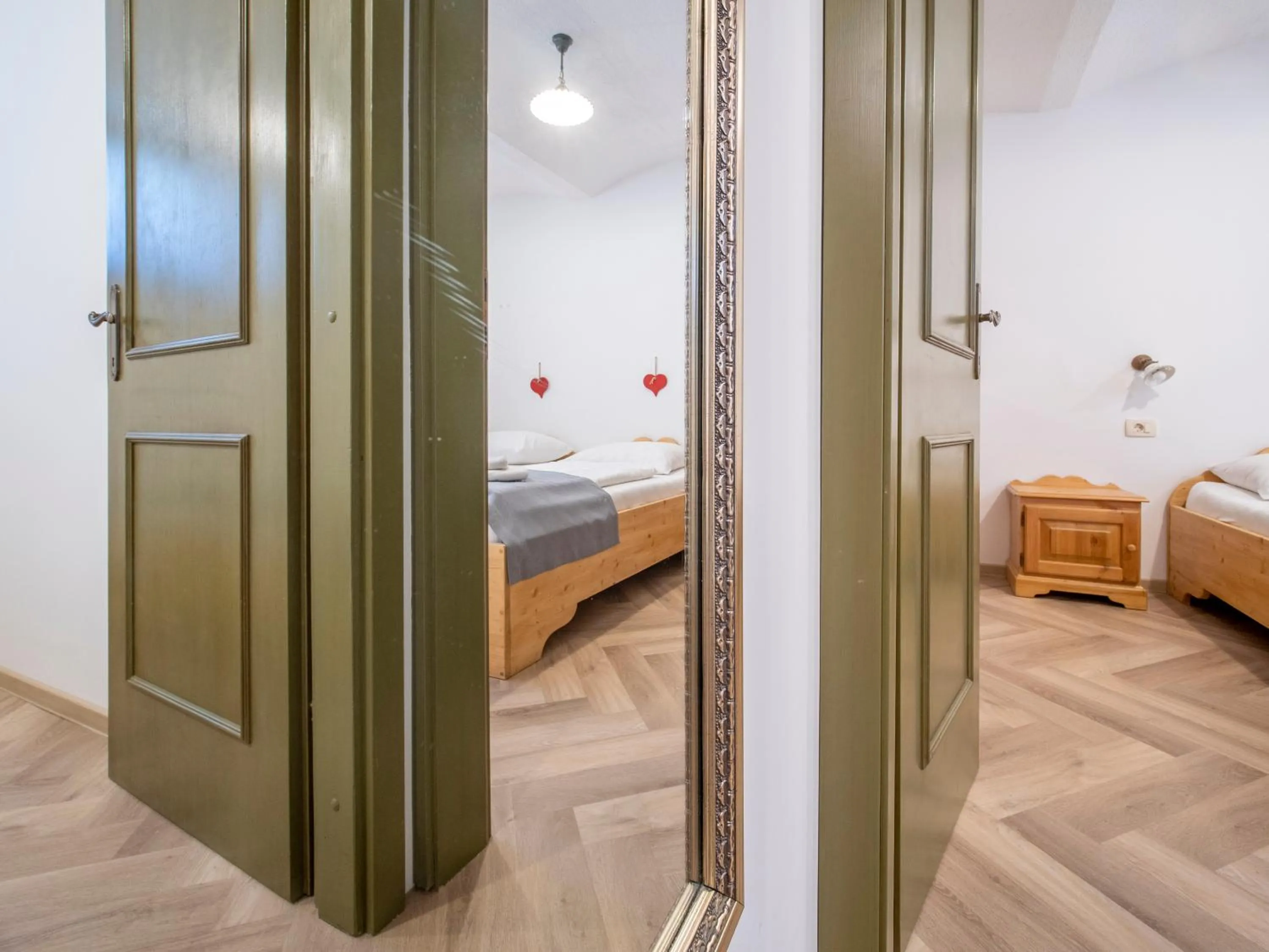 Bedroom, Bed in Berghi Hotel and Apartments