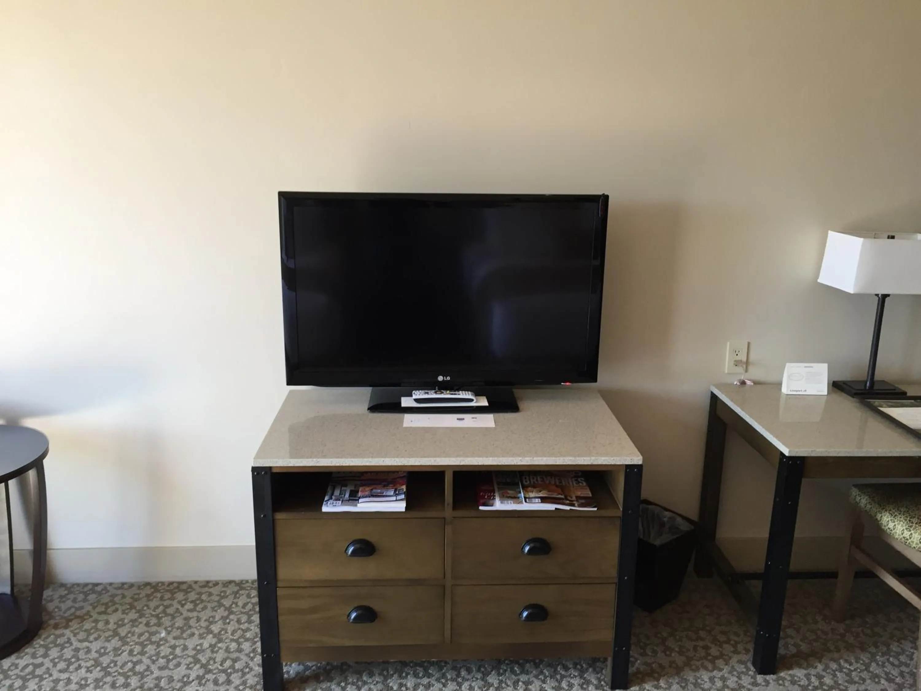 TV and multimedia in Ponte Vineyard Inn