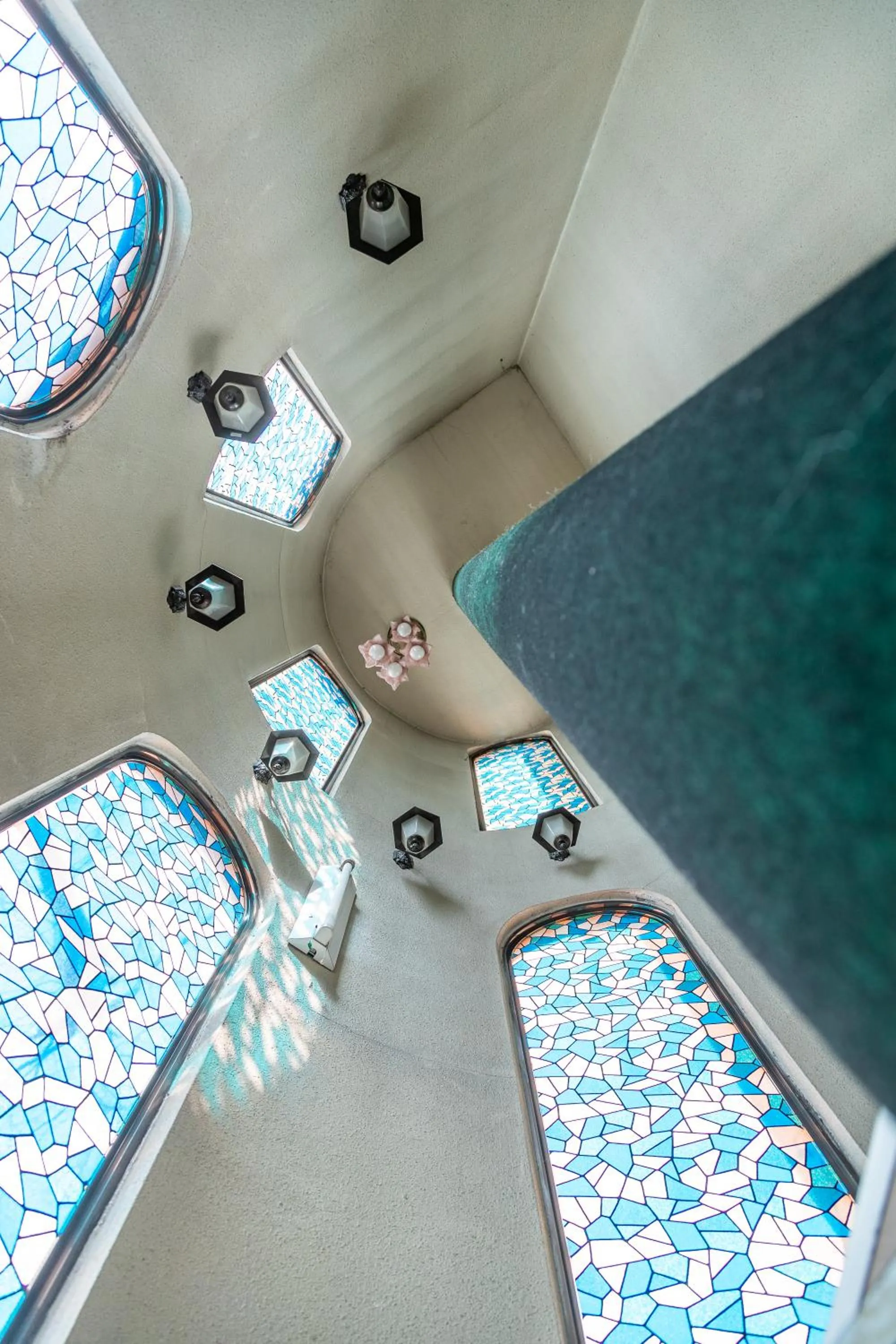 Seating area in Lodge Romulus