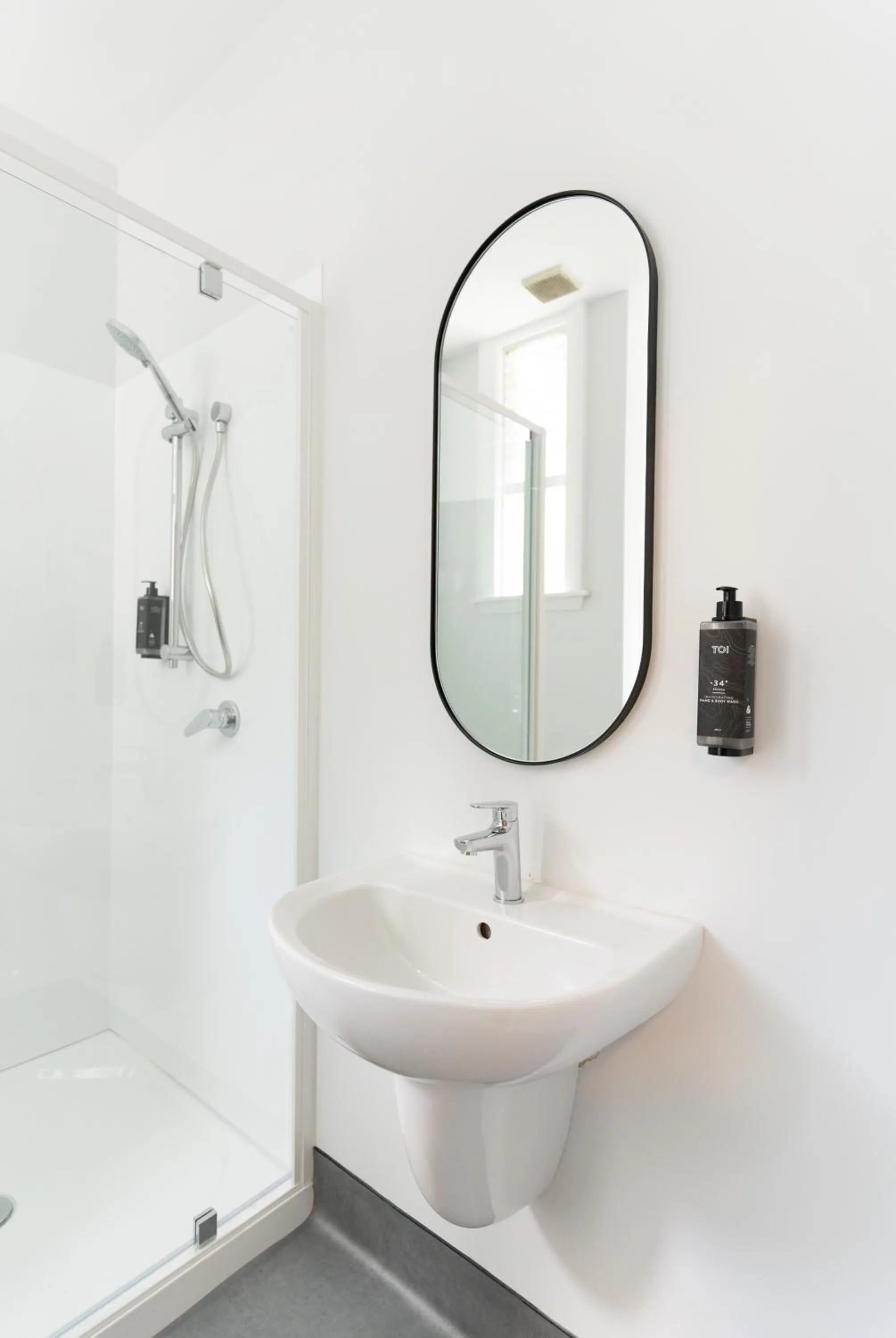 Shower in Haka House Auckland City