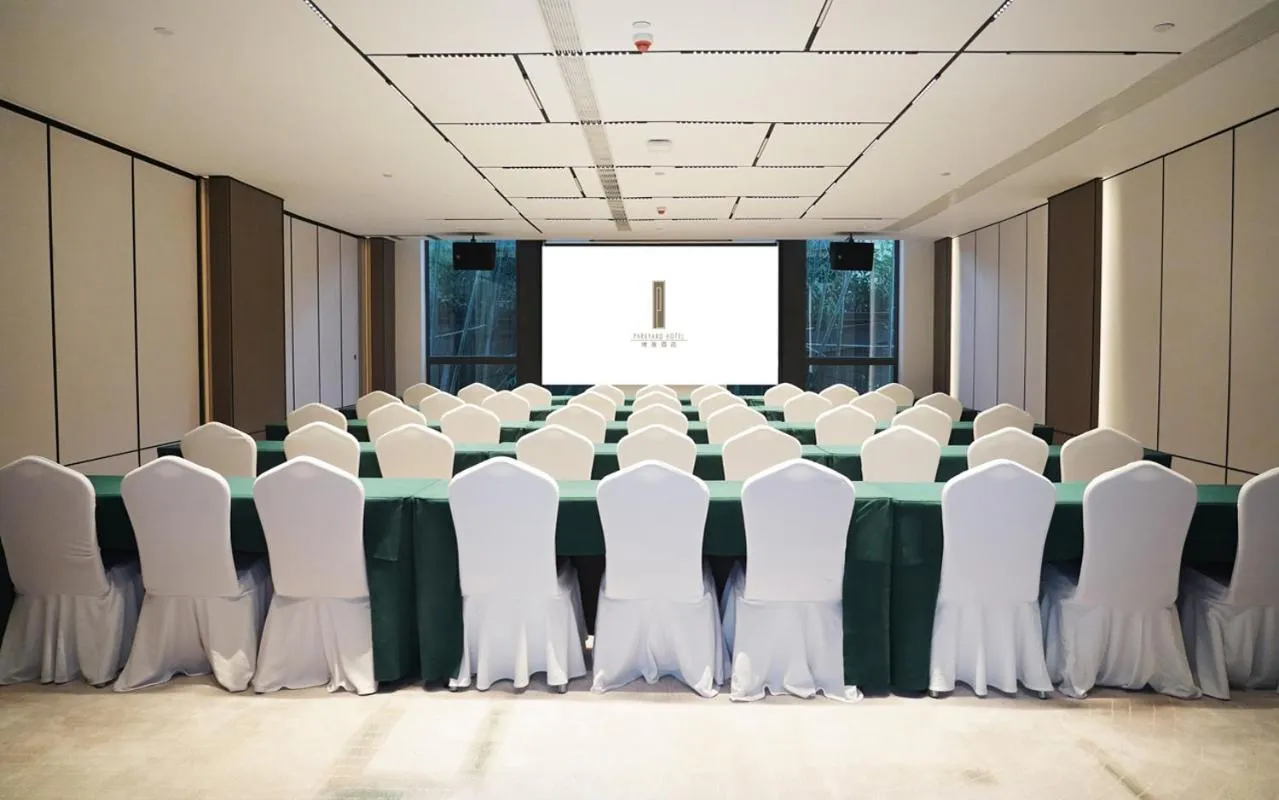 Meeting/conference room in Shanghai Parkyard Hotel
