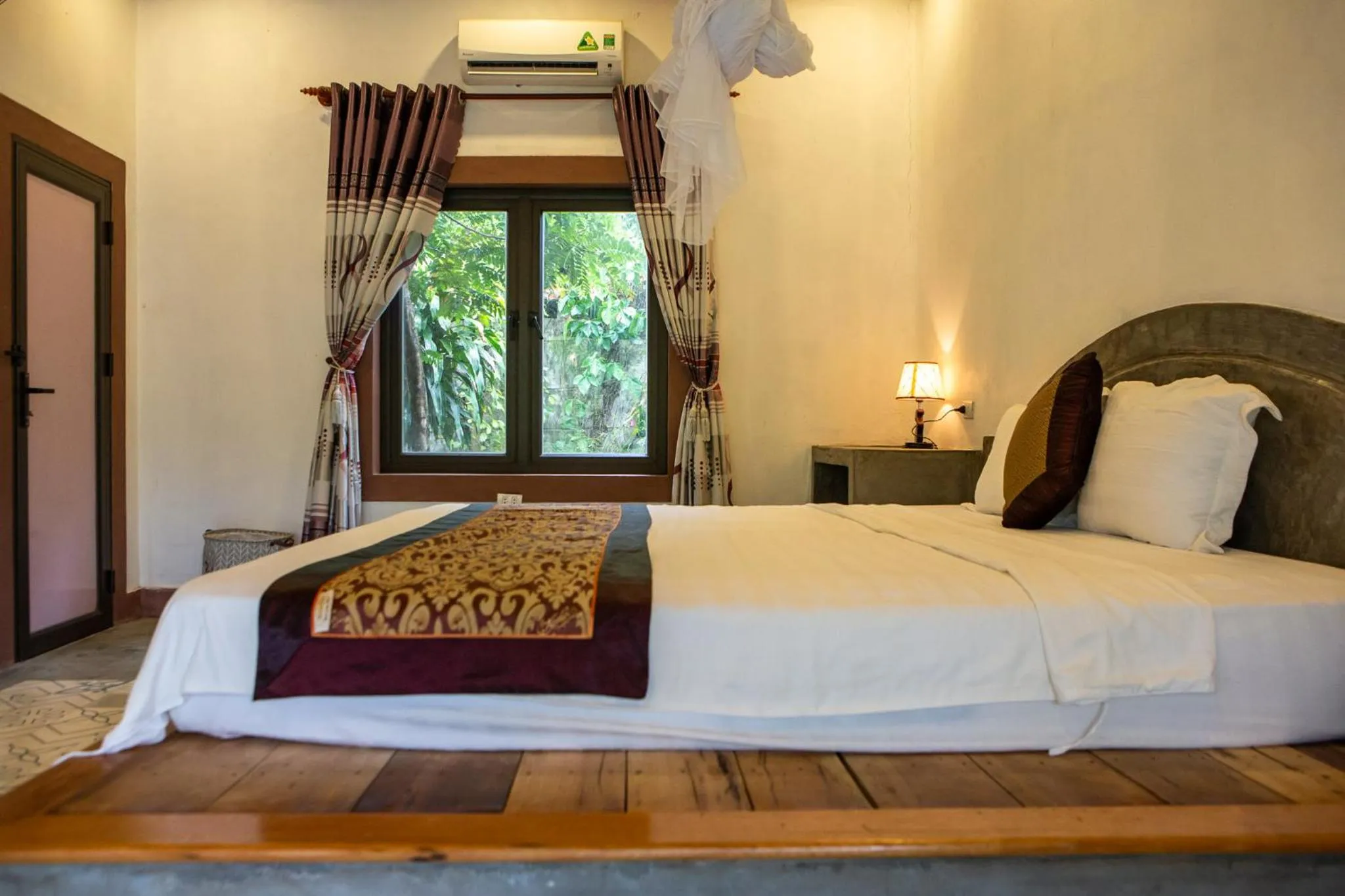 Bed in Phong Nha Farmstay