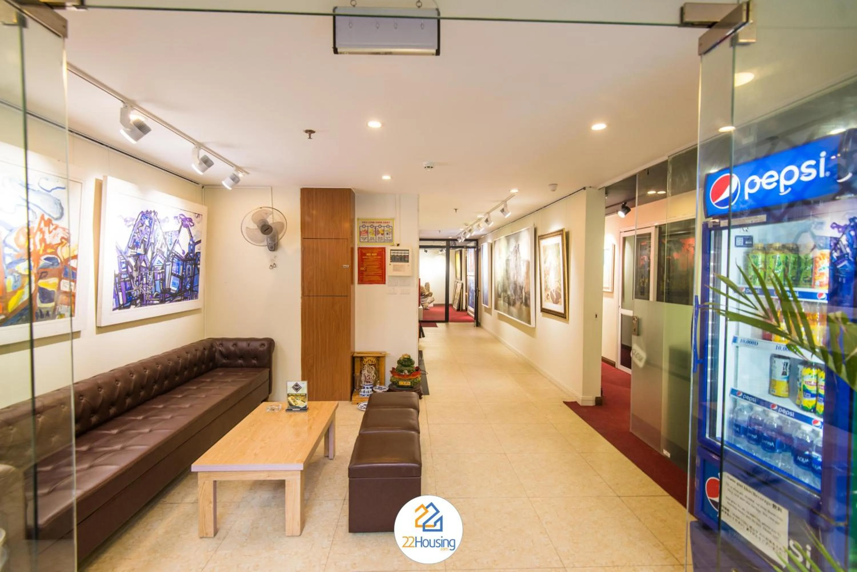 On-site shops in 22Housing luxury Hotel & Residence 39 Linh Lang