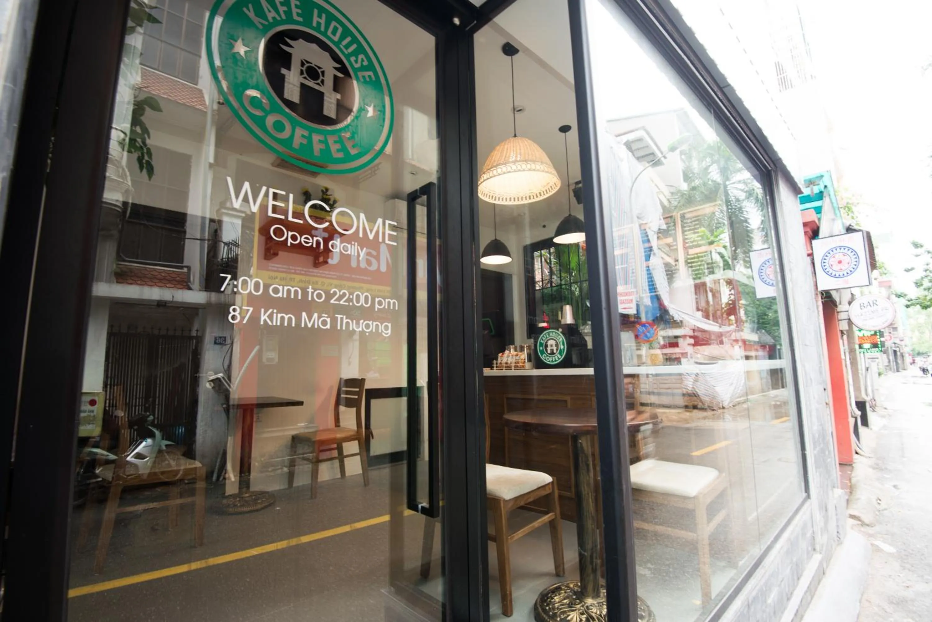 Supermarket/grocery shop in 22Housing luxury Hotel & Residence 39 Linh Lang