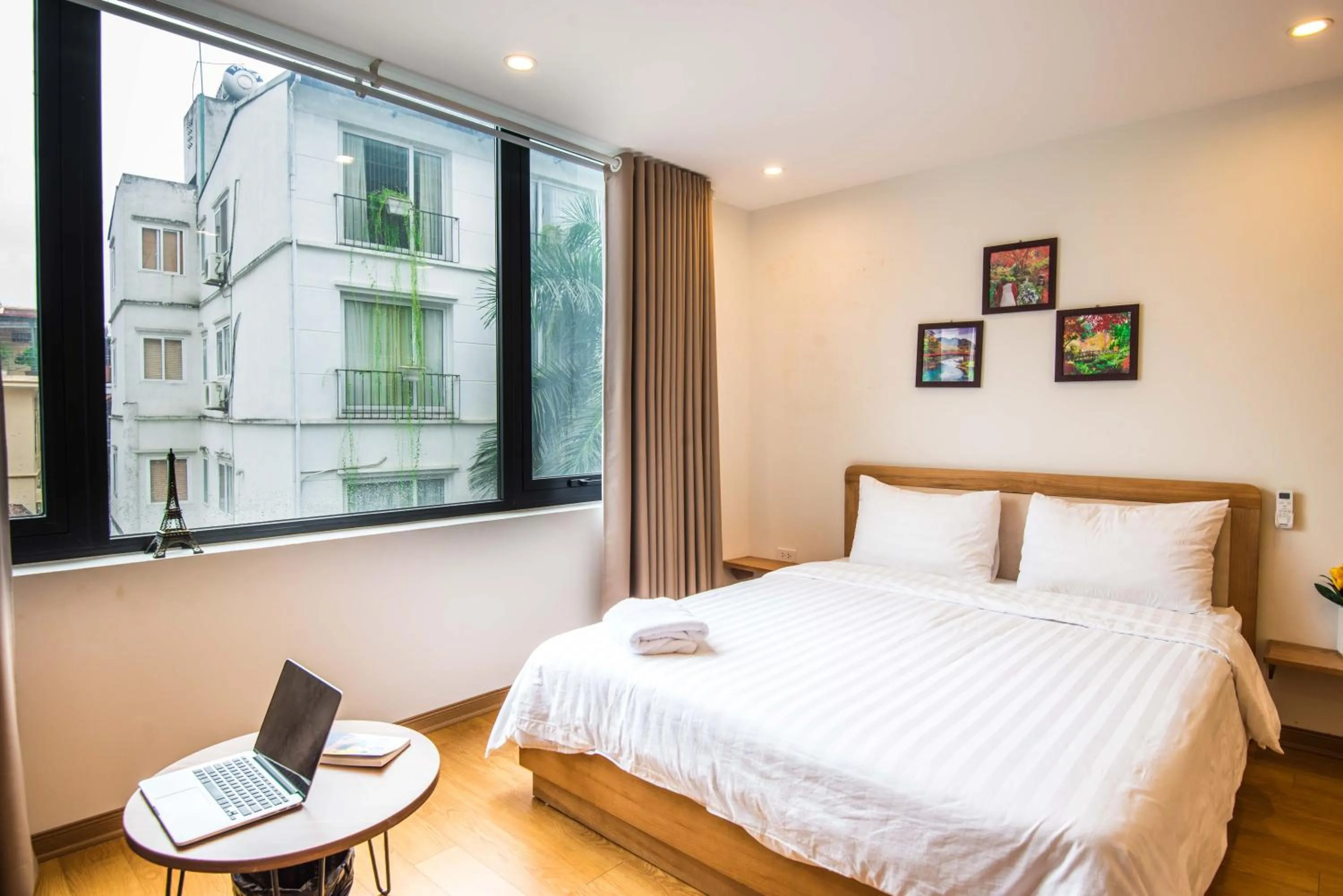 Nearby landmark, Bed in 22Housing luxury Hotel & Residence 39 Linh Lang
