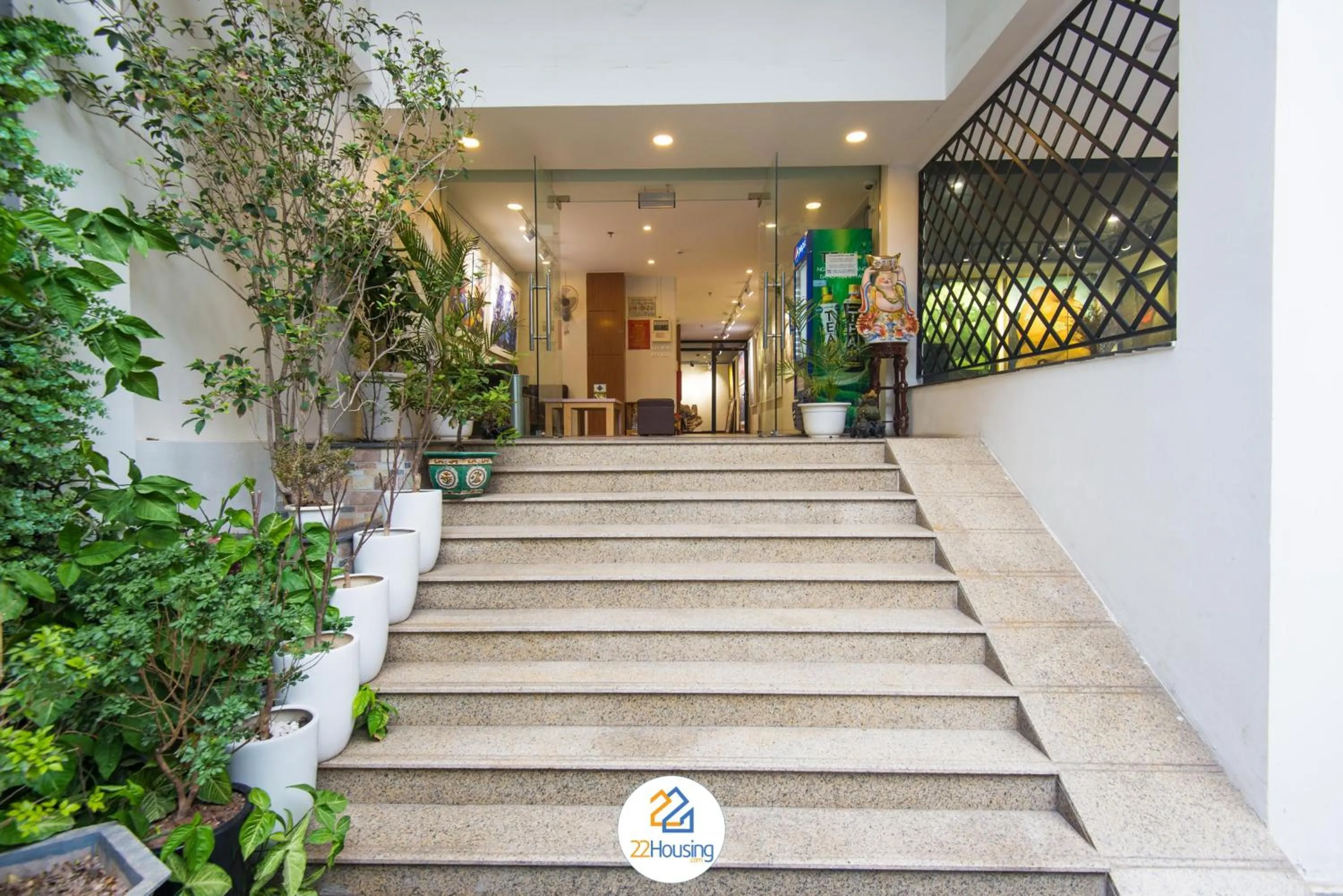 Facade/entrance in 22Housing luxury Hotel & Residence 39 Linh Lang