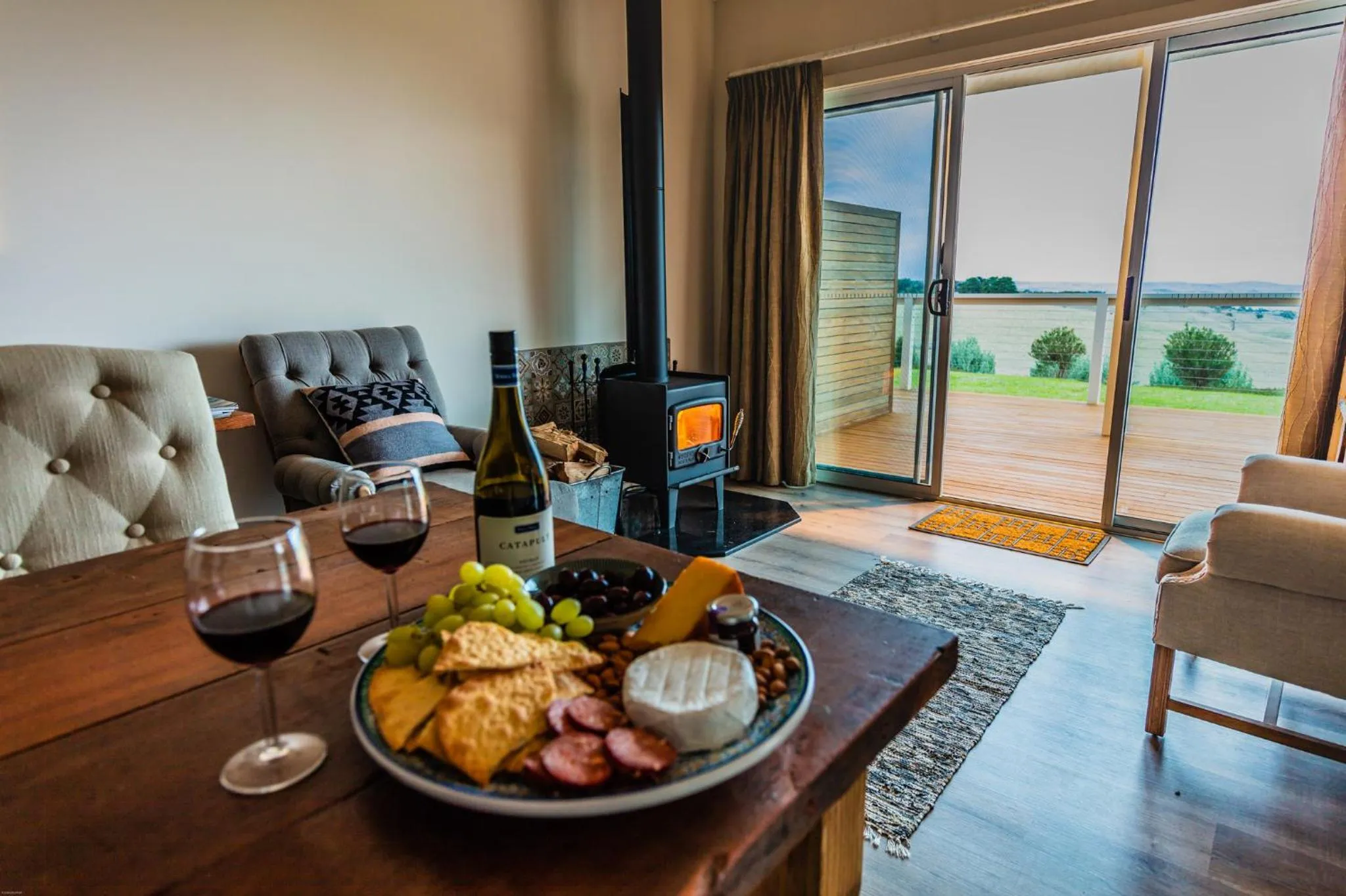 Living room in Coastal Lodge