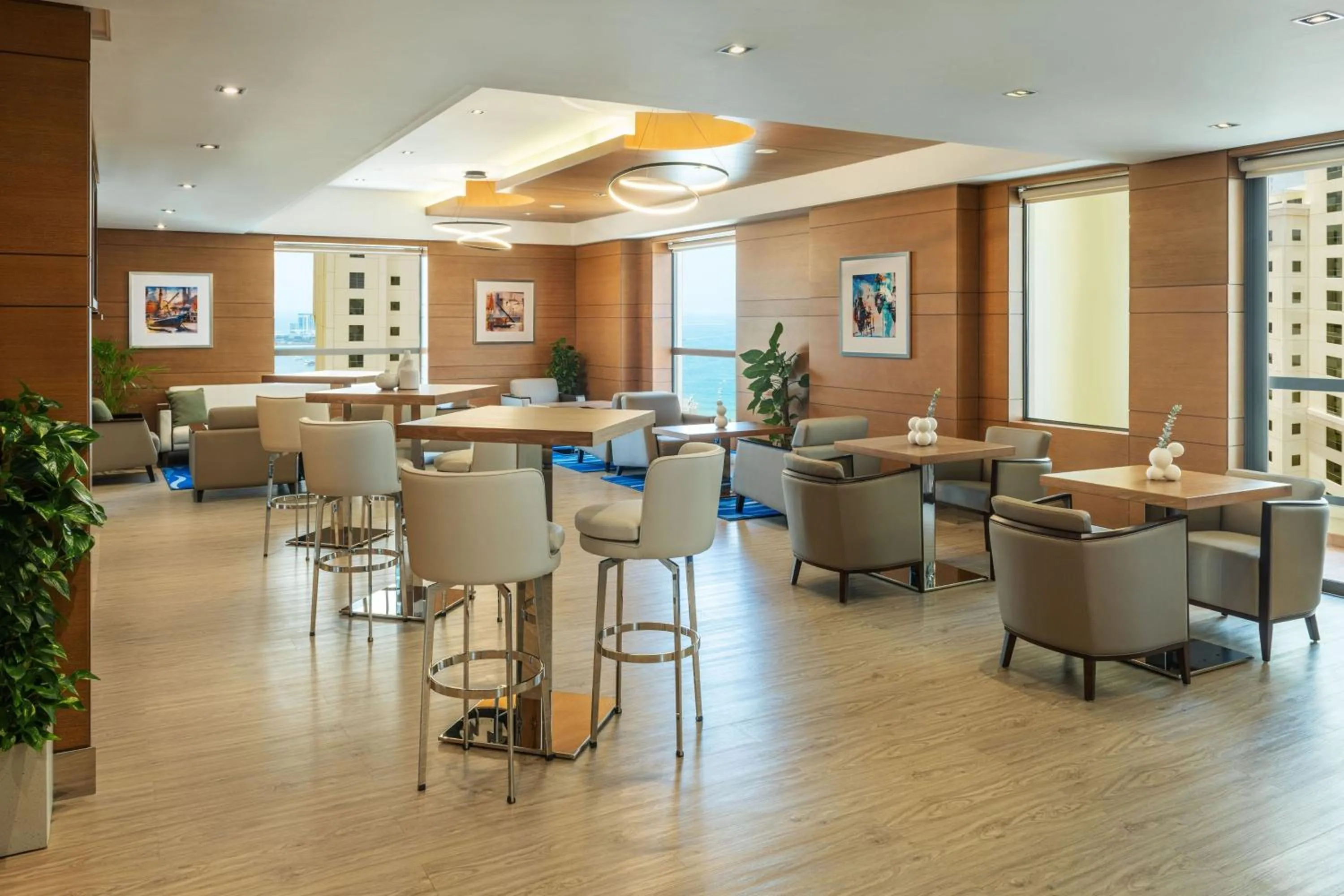 Lounge or bar in Delta Hotels by Marriott Jumeirah Beach, Dubai