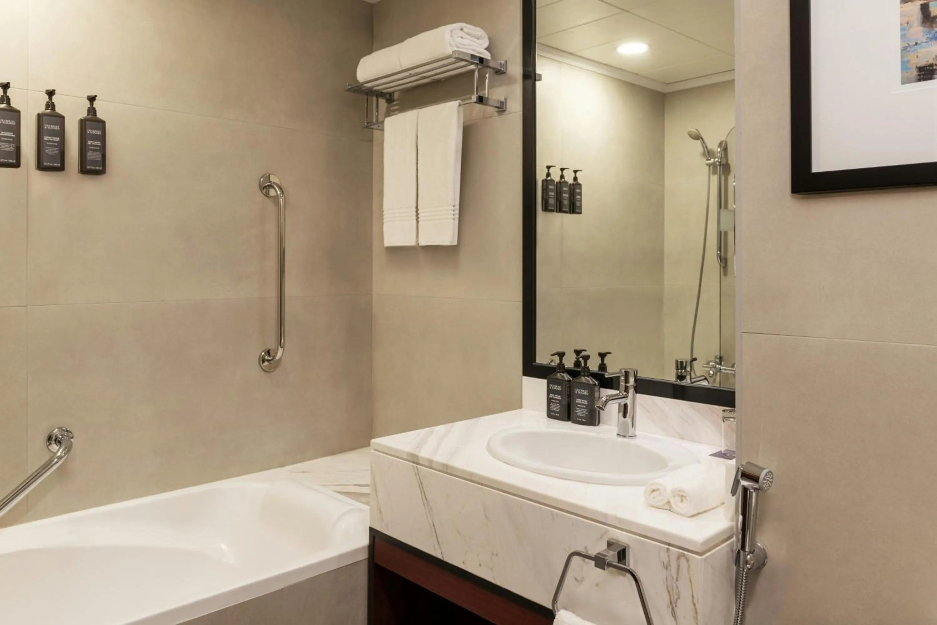 Bathroom in Sheraton The Walk, Dubai