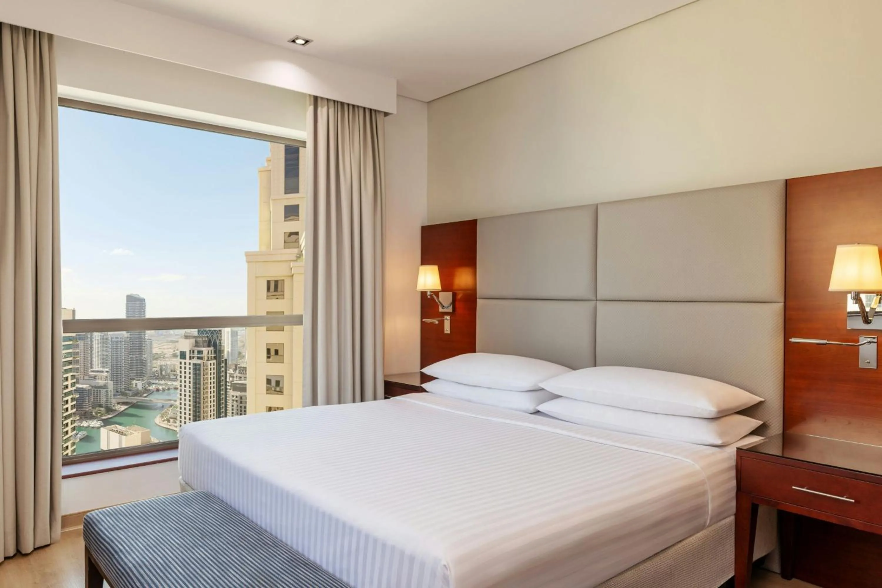 Bedroom, Bed in Sheraton The Walk, Dubai