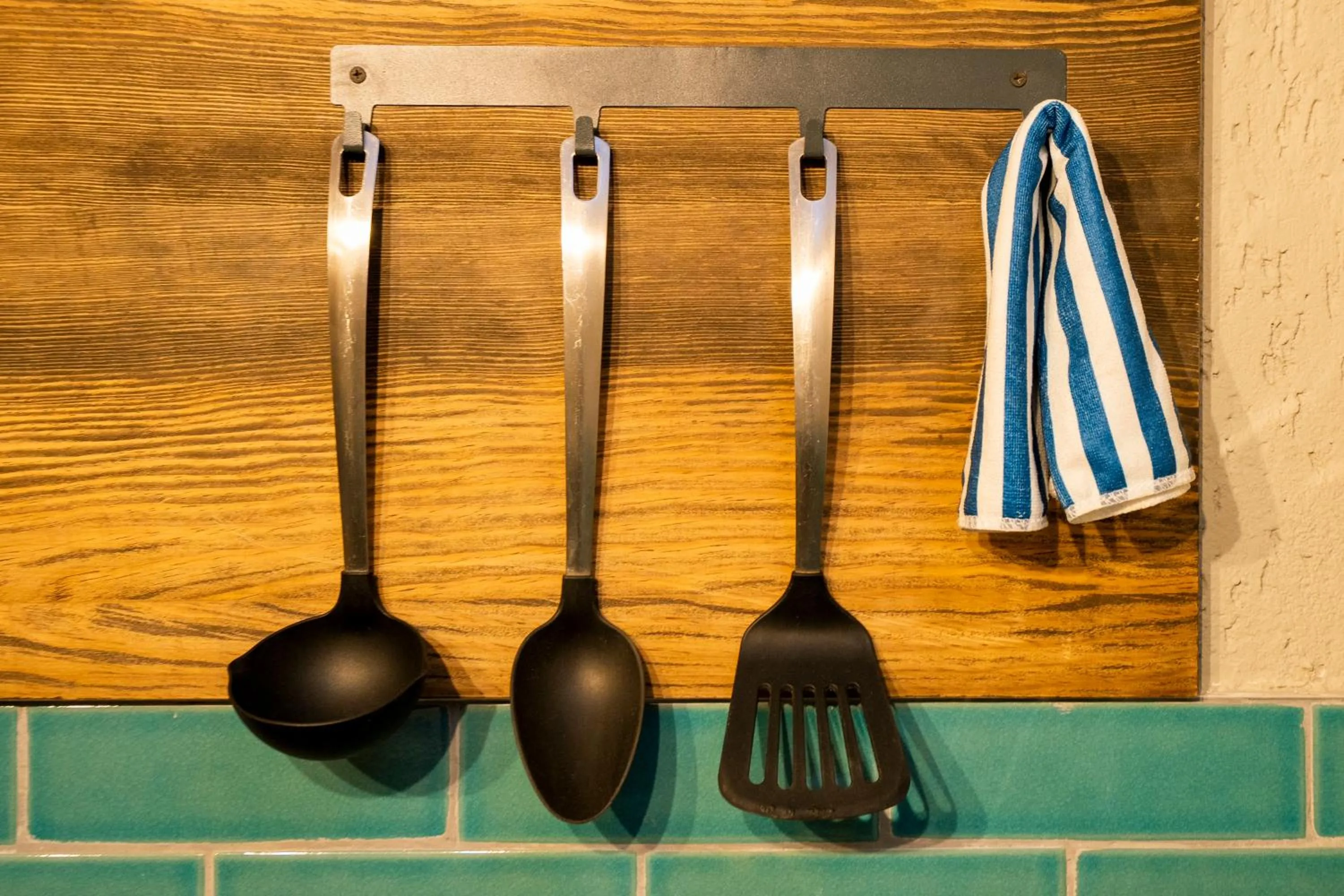 Kitchen or kitchenette in Cube Suites