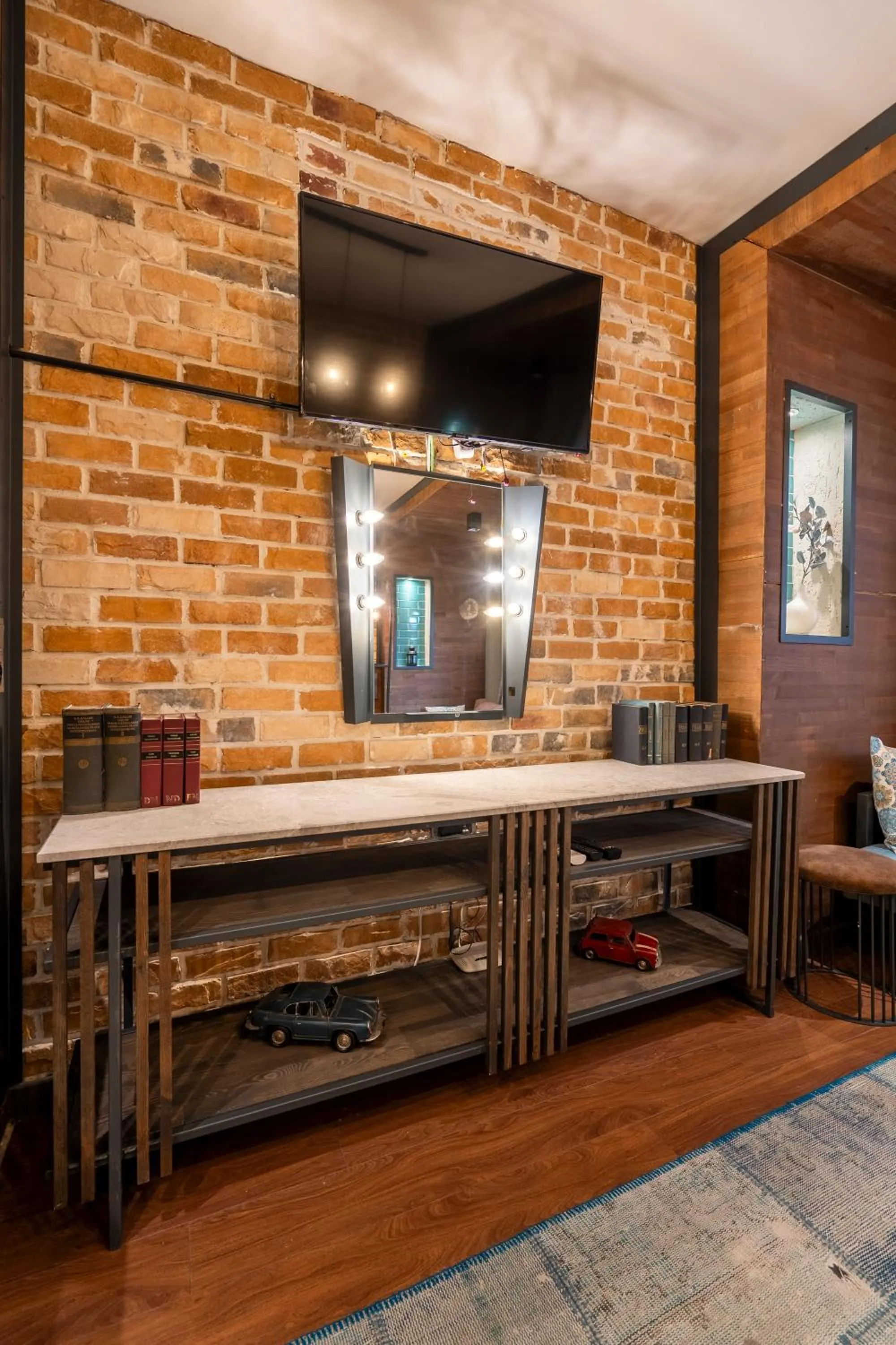 TV and multimedia in Cube Suites