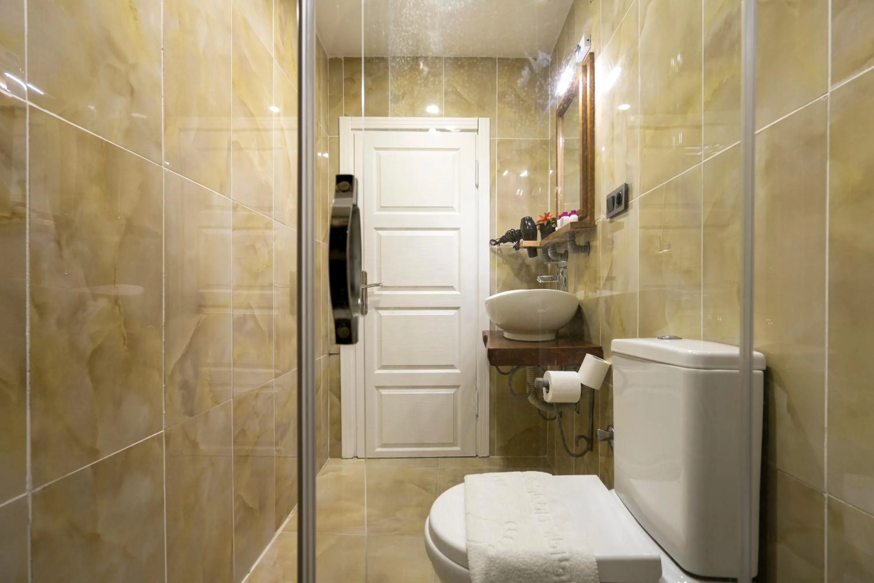 Shower in Cube Suites