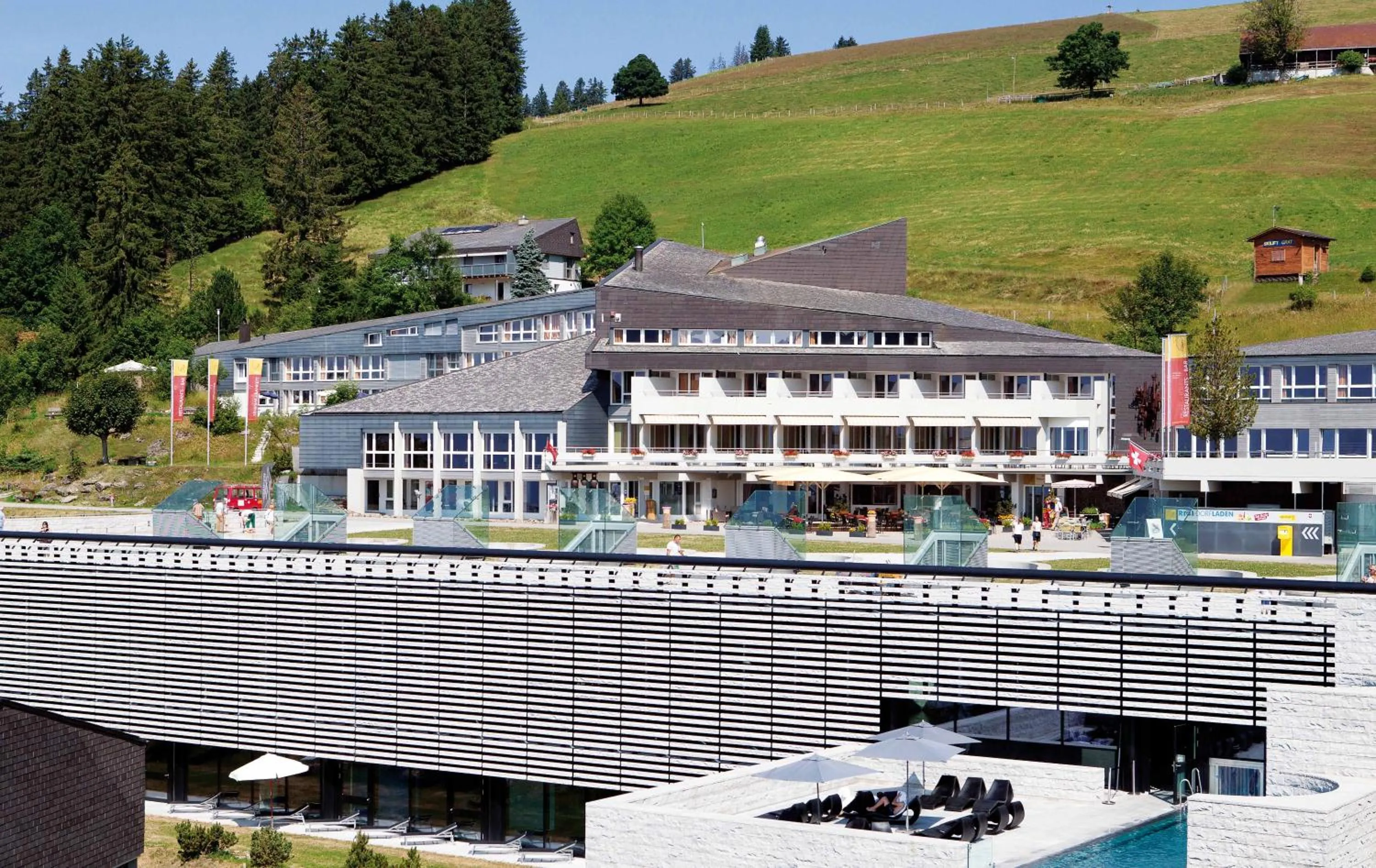 Facade/entrance in Rigi Kaltbad Swiss Quality Hotel
