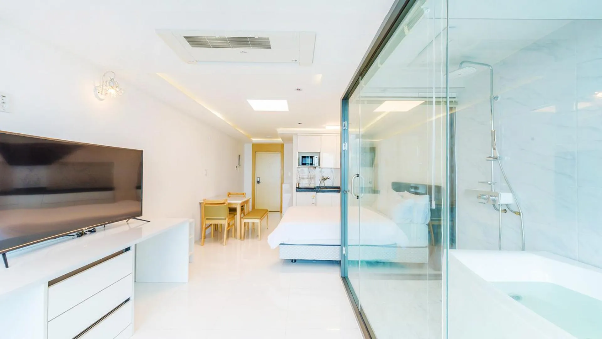 TV/Entertainment Center in Castle Pool Resort