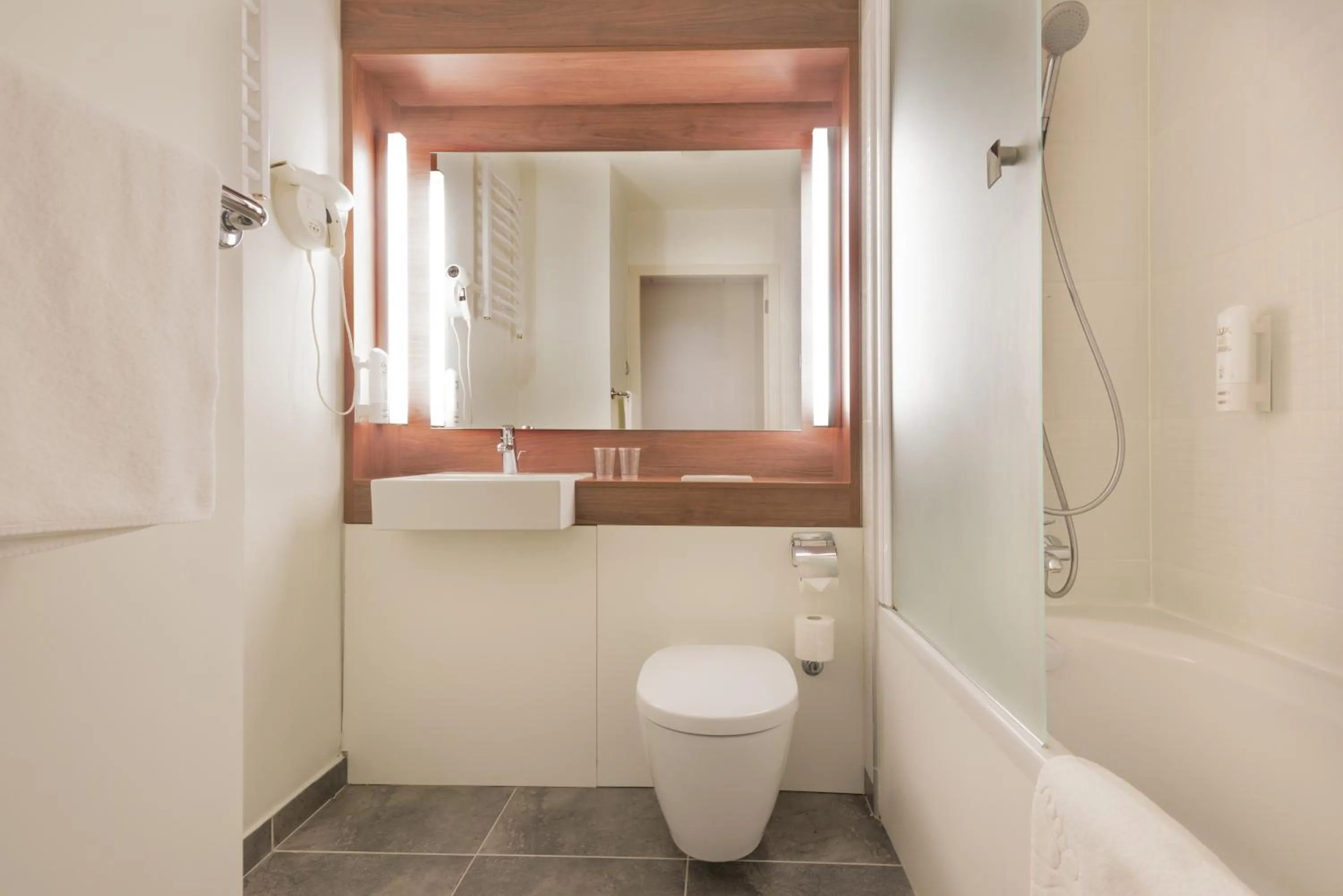 Bathroom in Campanile Wroclaw Centrum