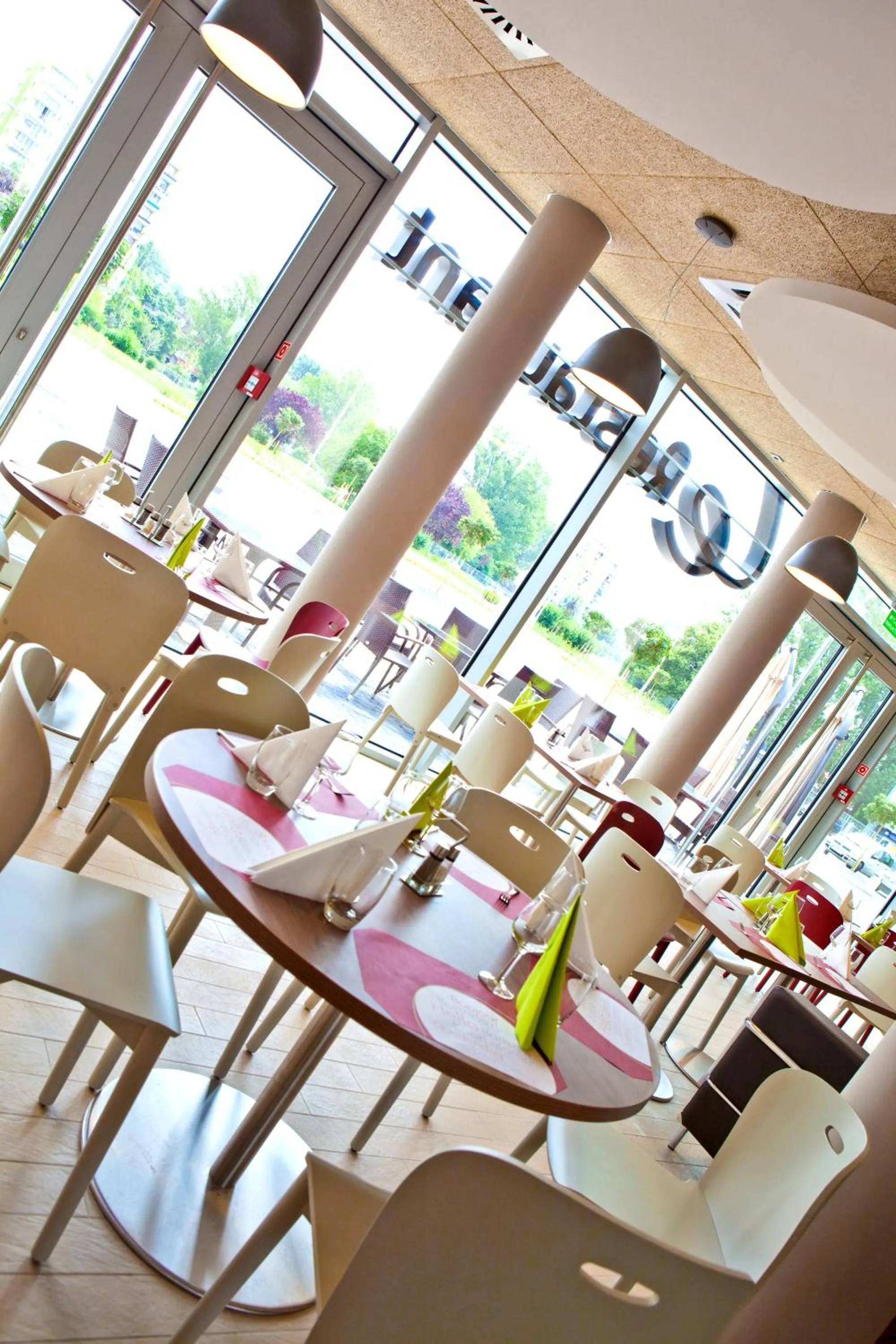 Restaurant/places to eat in Campanile Wroclaw Centrum