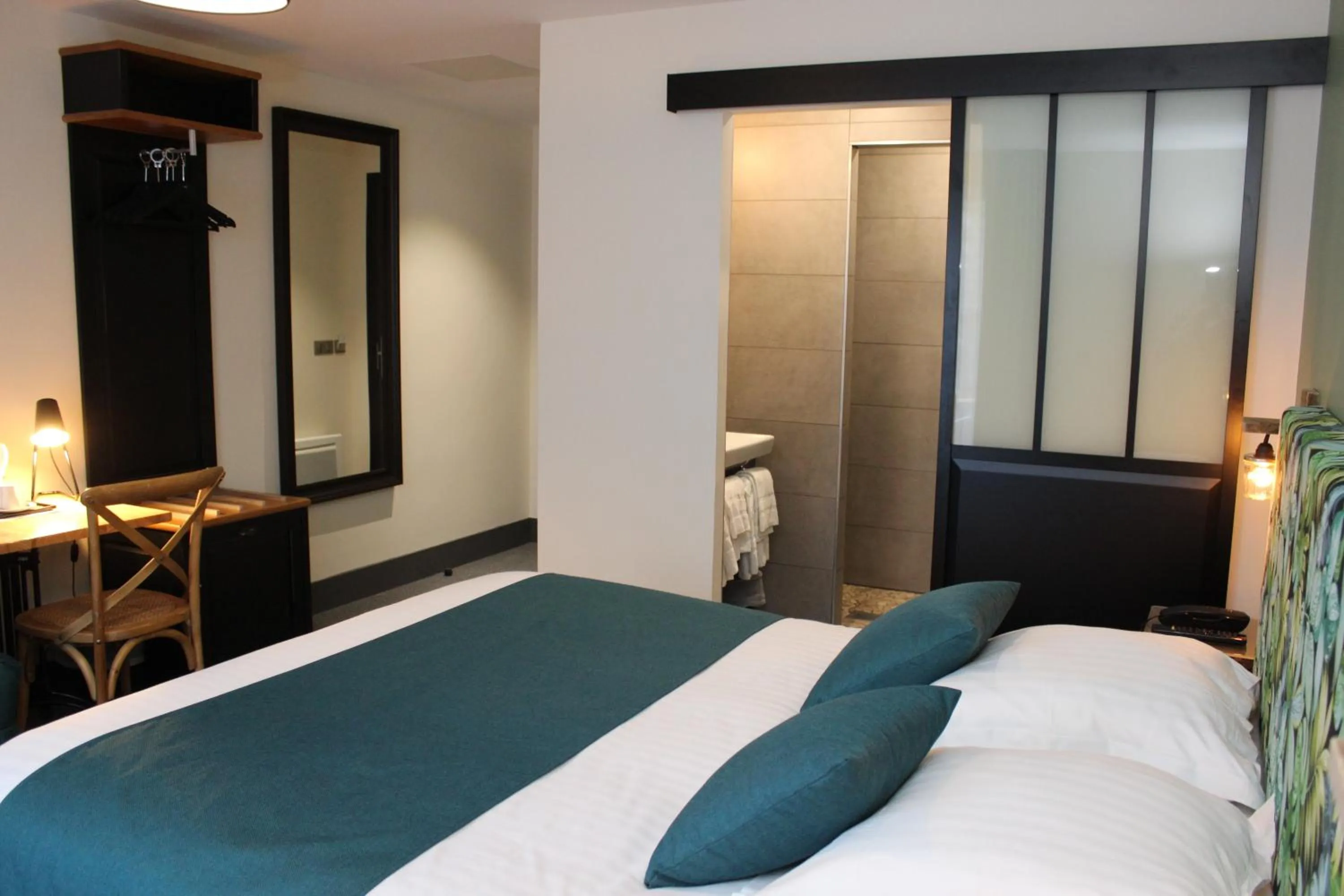 Seating area, Bed in Clos De La Vaupalière - Rouen