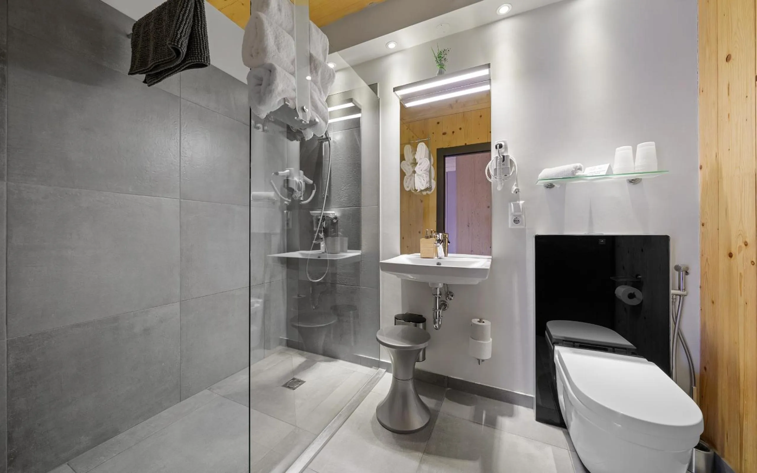 Bathroom in Aparthotel Zell am See (Contactless Check-In)