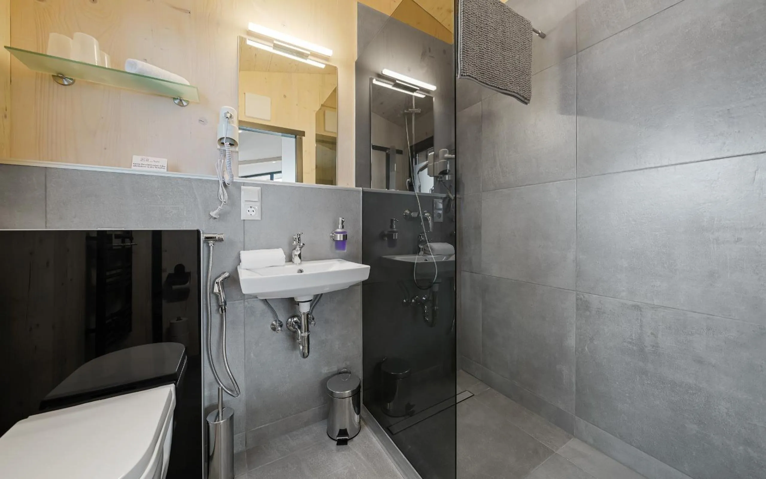 Bathroom in Aparthotel Zell am See (Contactless Check-In)