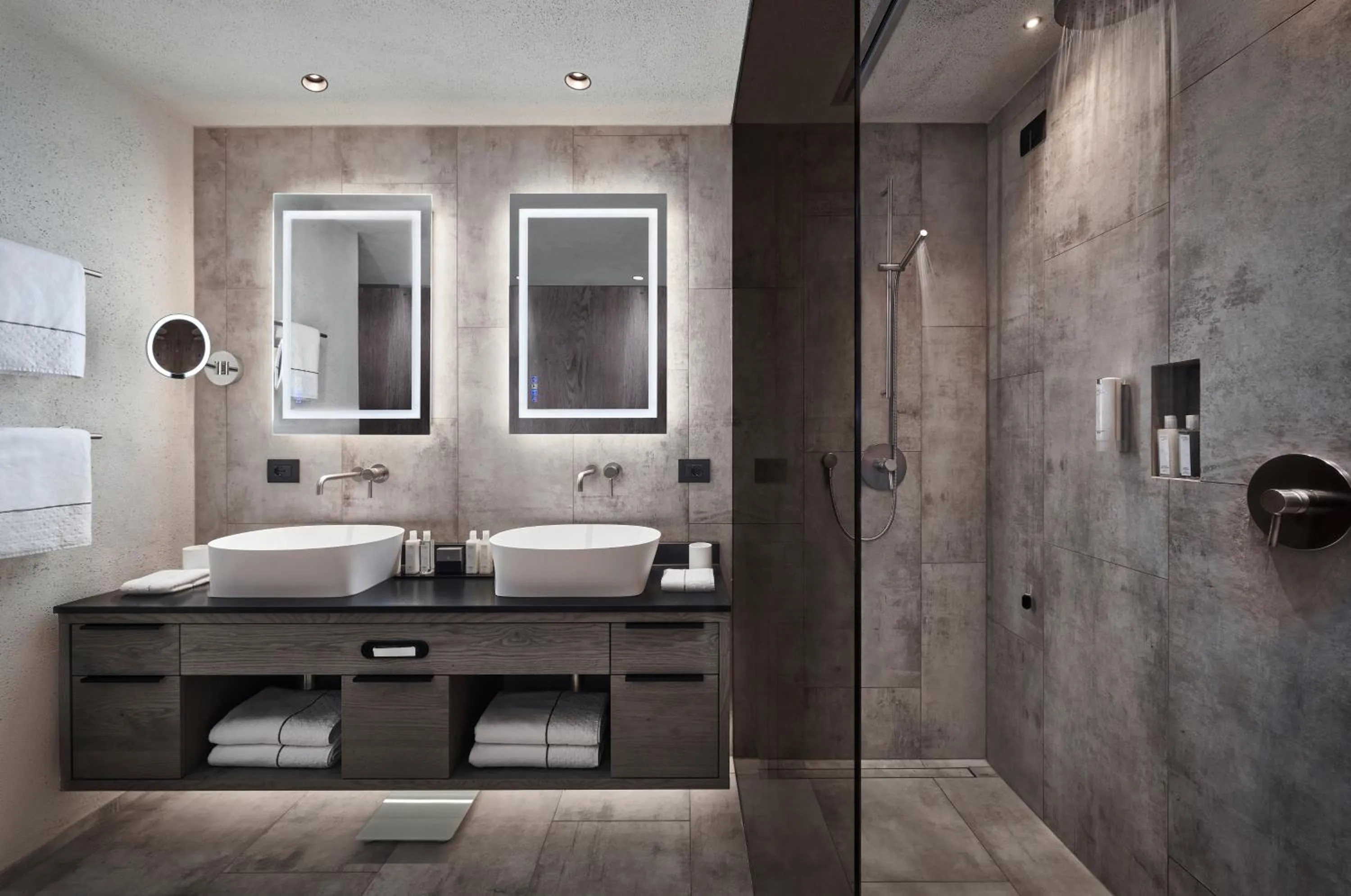 Bathroom in Quellenhof Luxury Resort Lazise