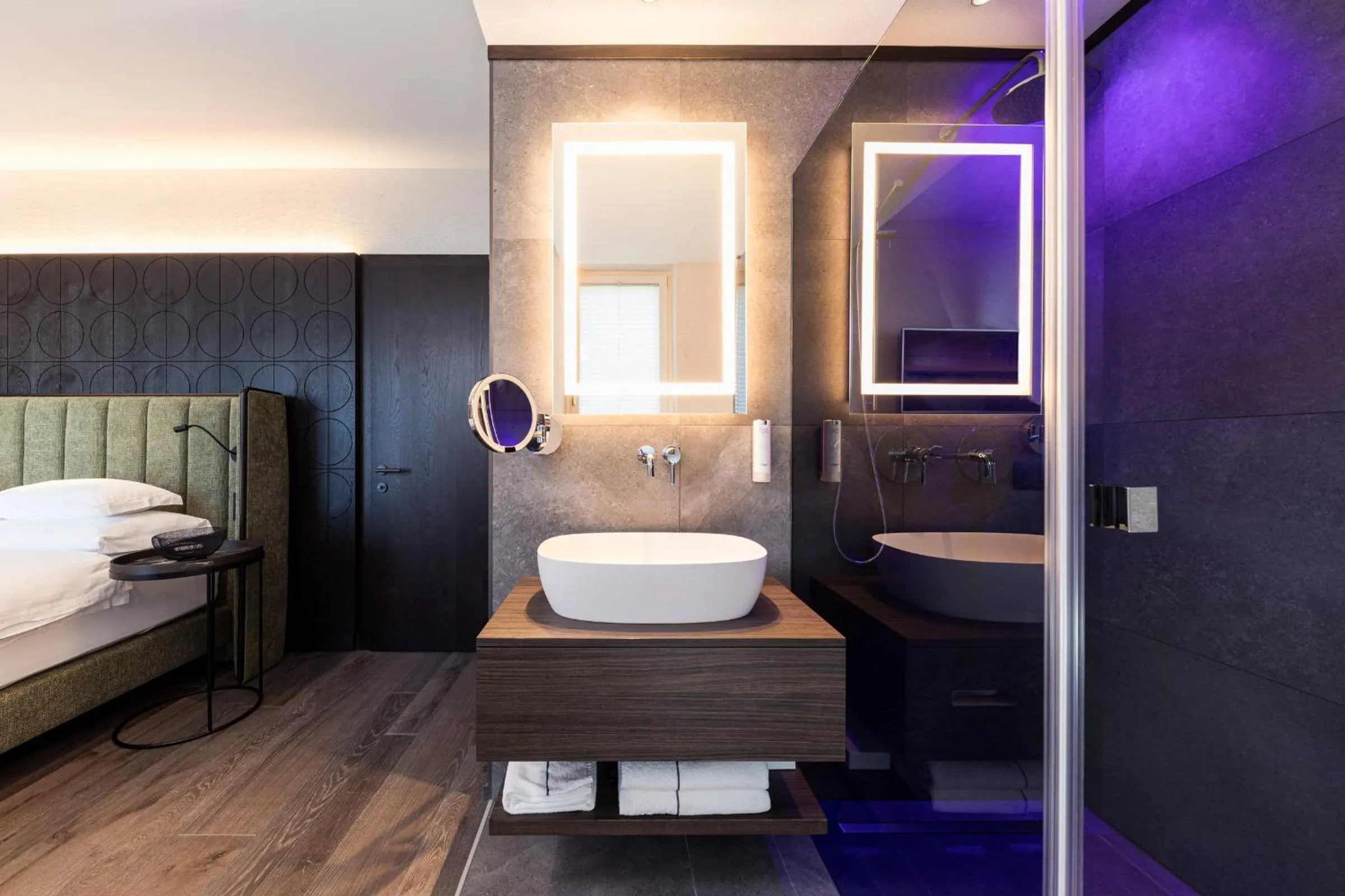 Bathroom, Bed in Quellenhof Luxury Resort Lazise