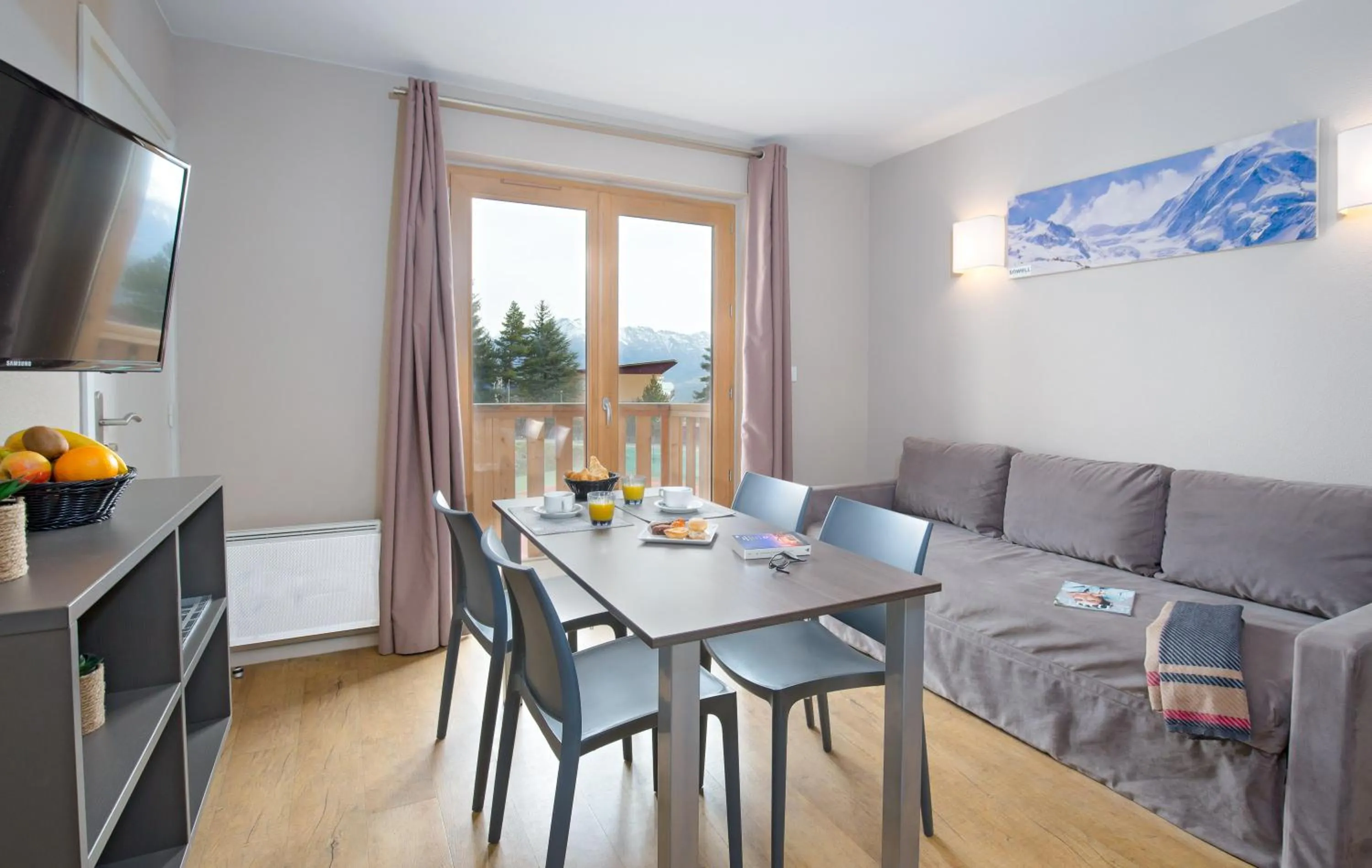 Bedroom in SOWELL RESIDENCES Pra Loup