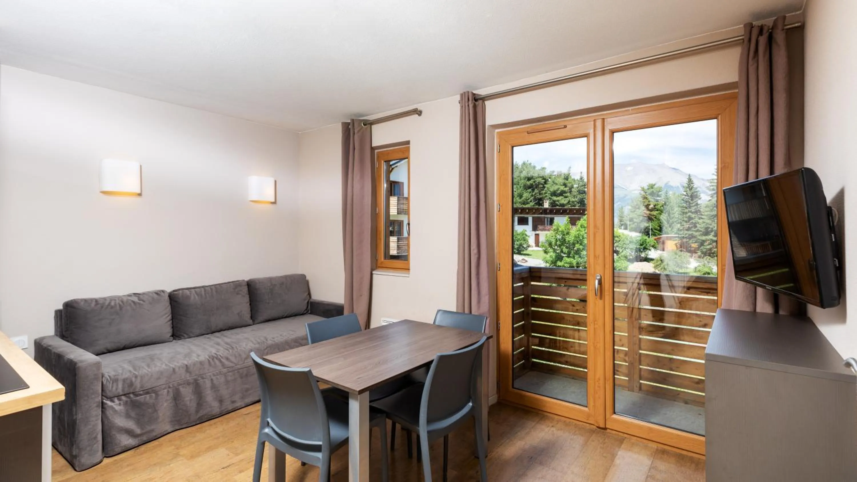 Living room in SOWELL RESIDENCES Pra Loup