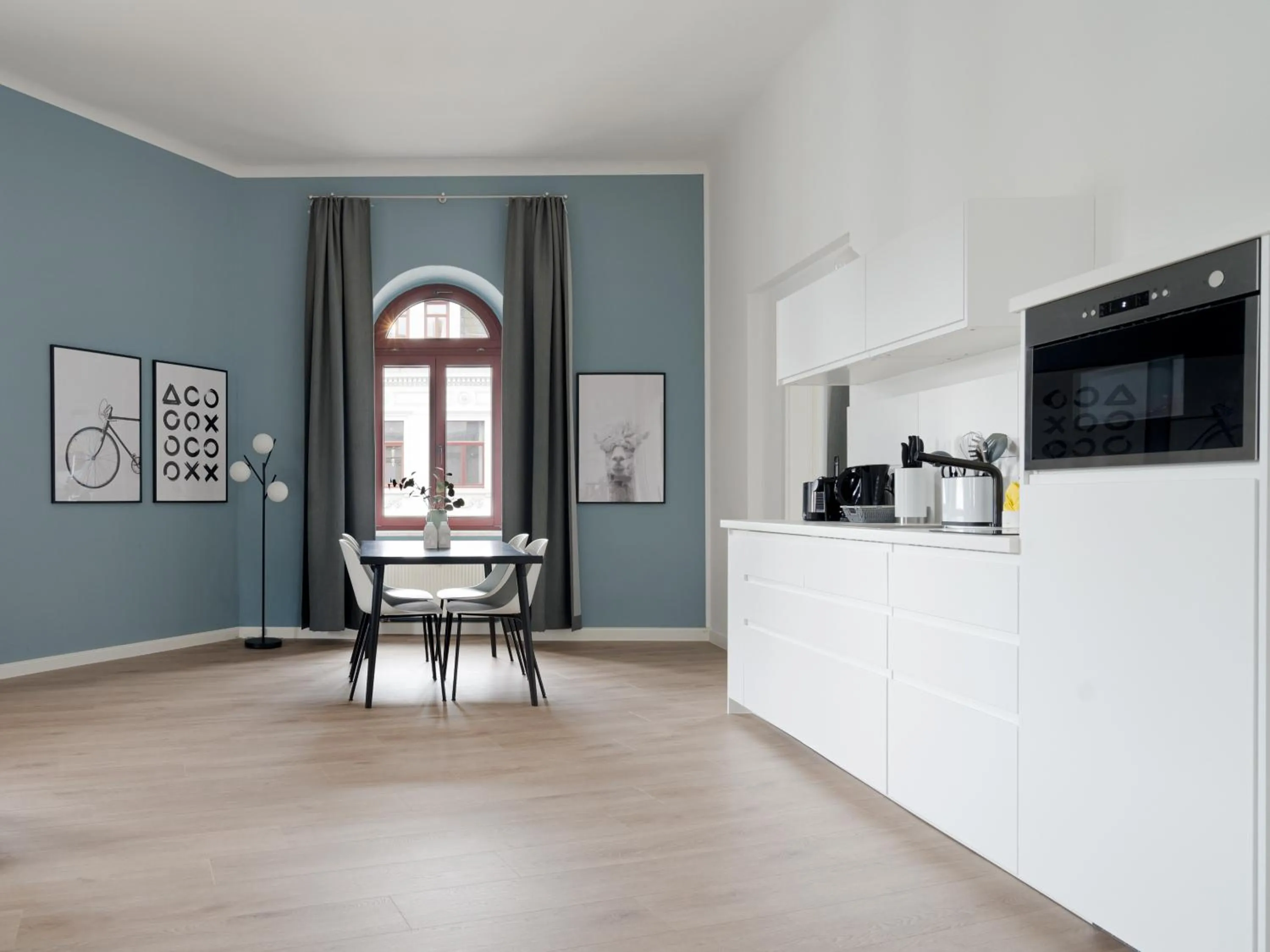 Kitchen or kitchenette in Limehome Dresden Hoyerswerdaerstraße