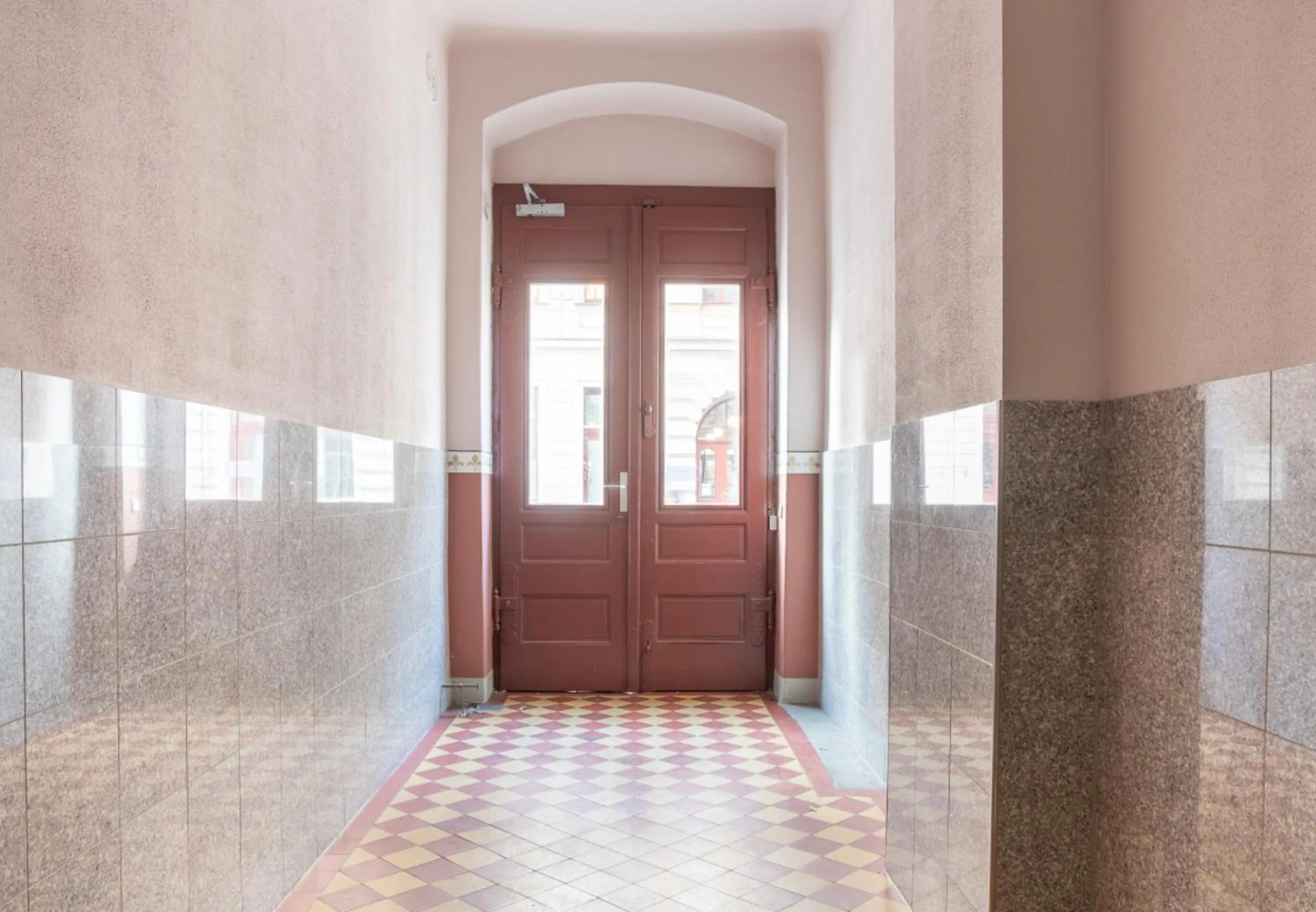 Property building in Limehome Dresden Hoyerswerdaerstraße