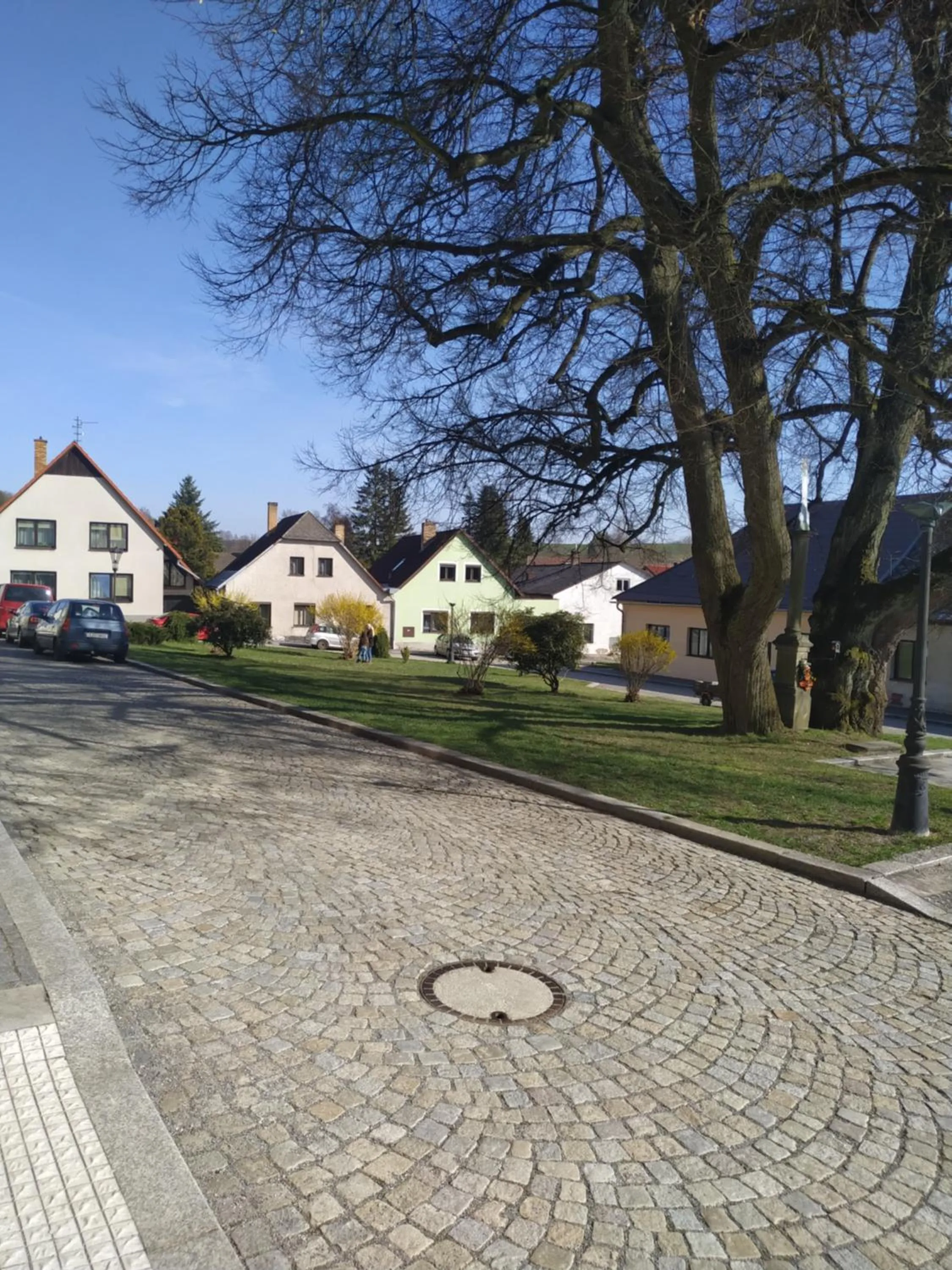 Property building in Motel Vega