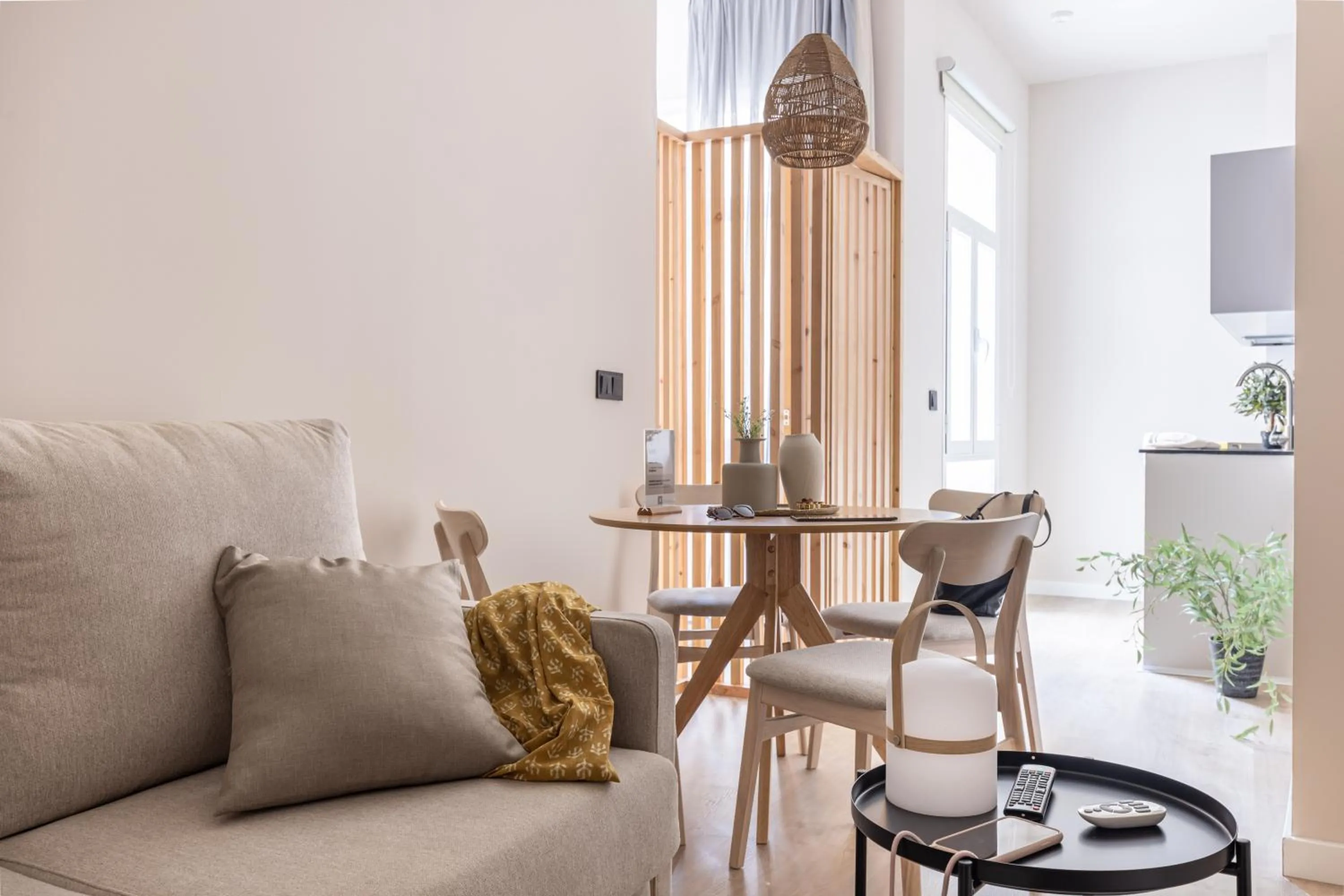 Seating area in Líbere Málaga Teatro Romano