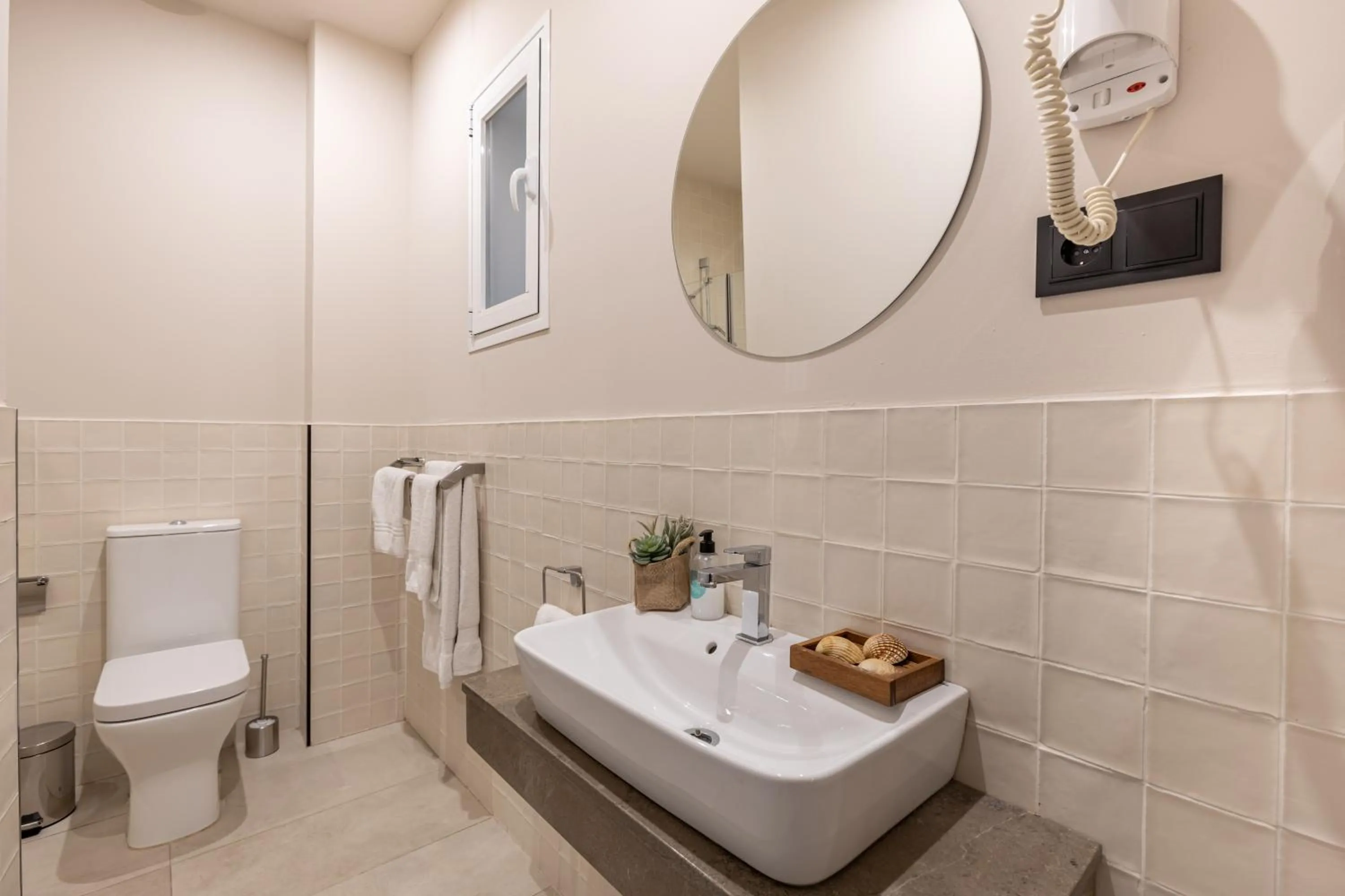 Bathroom in Líbere Málaga Teatro Romano