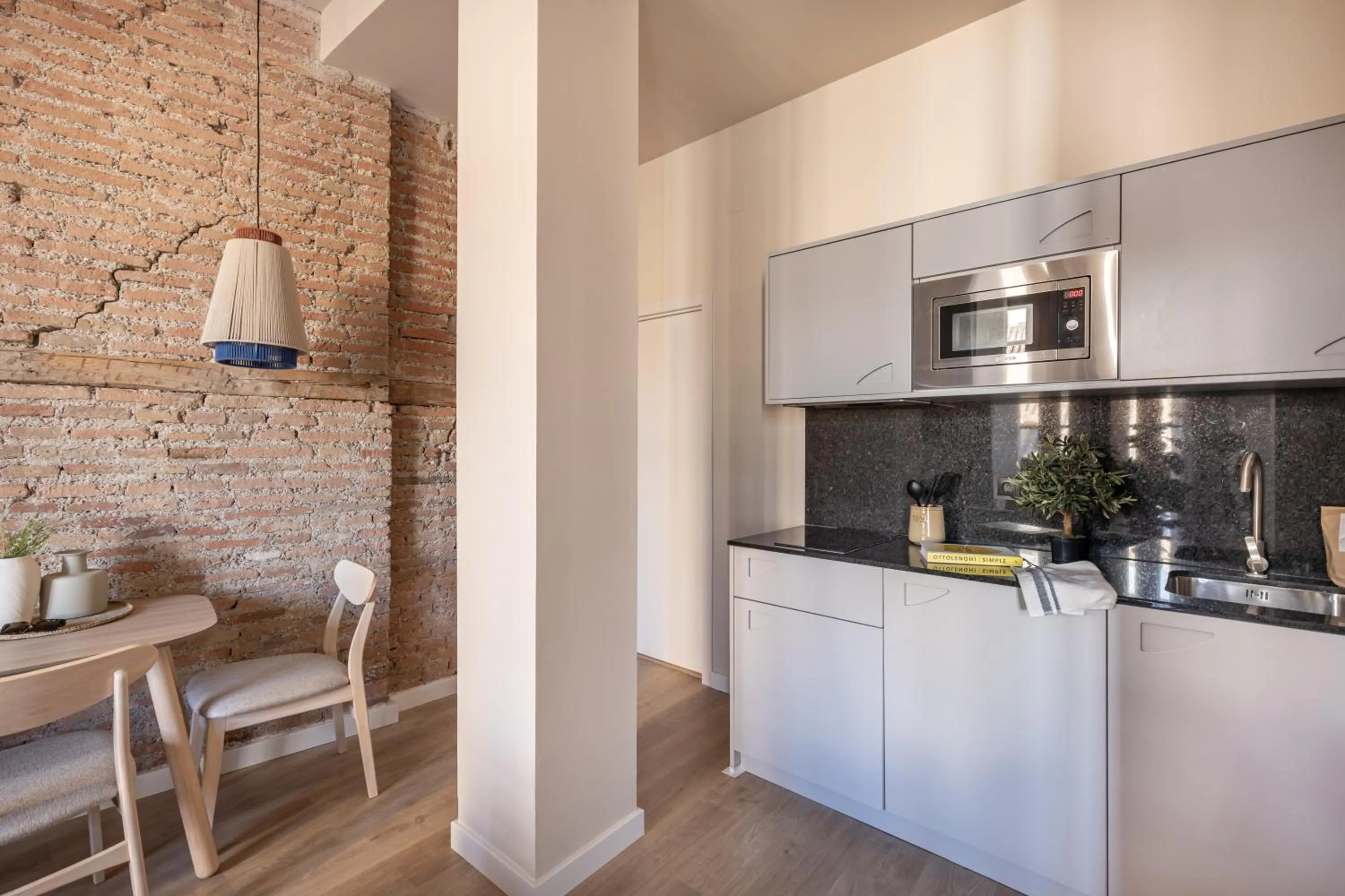 Kitchen or kitchenette in Líbere Málaga Teatro Romano