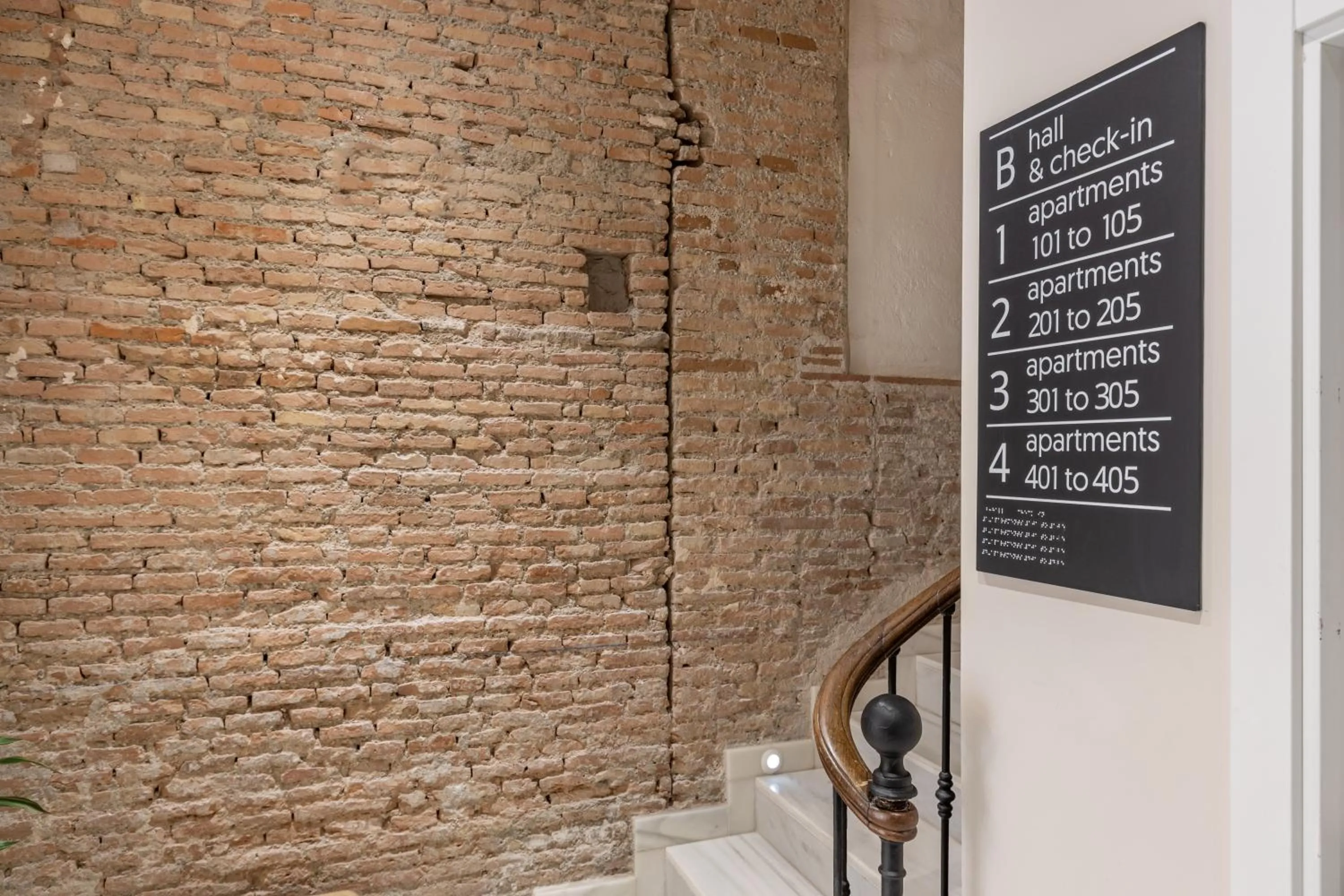 Lobby or reception in Líbere Málaga Teatro Romano