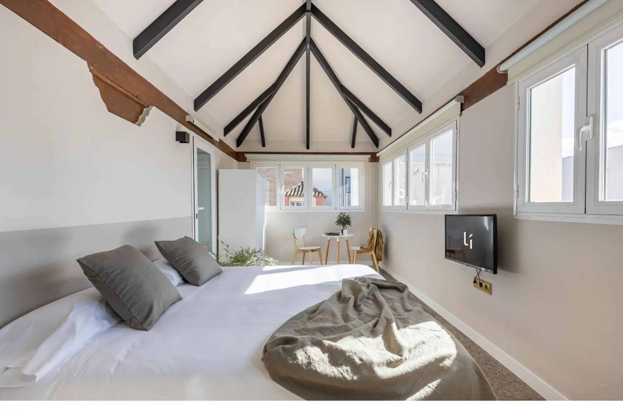 Bedroom, Bed in Líbere Málaga Teatro Romano