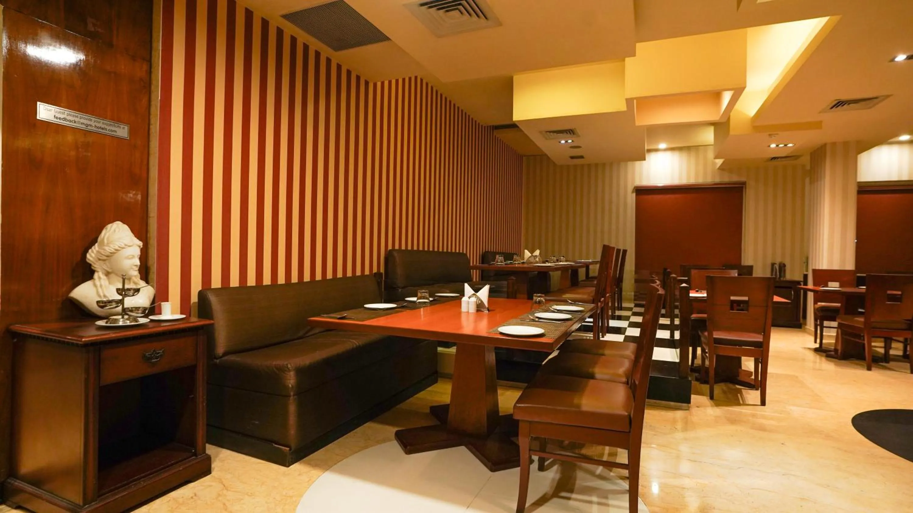 Restaurant/places to eat in MGM Mark Whitefield