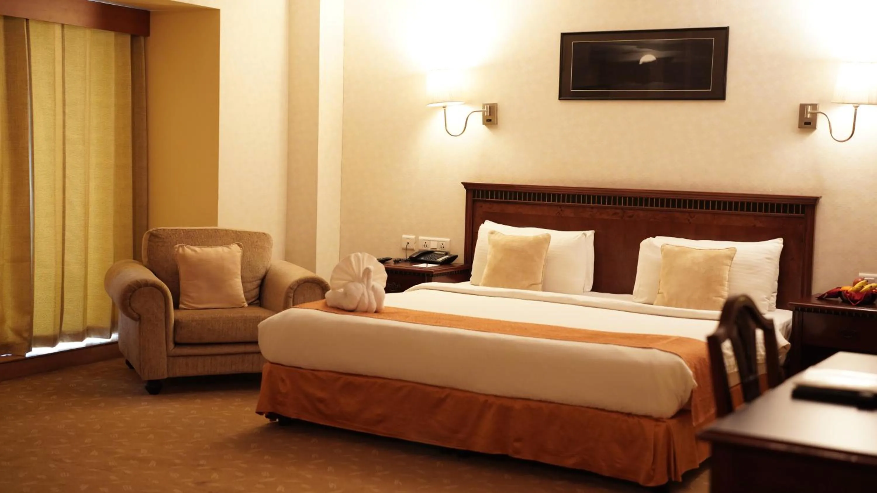 Bedroom, Bed in MGM Mark Whitefield