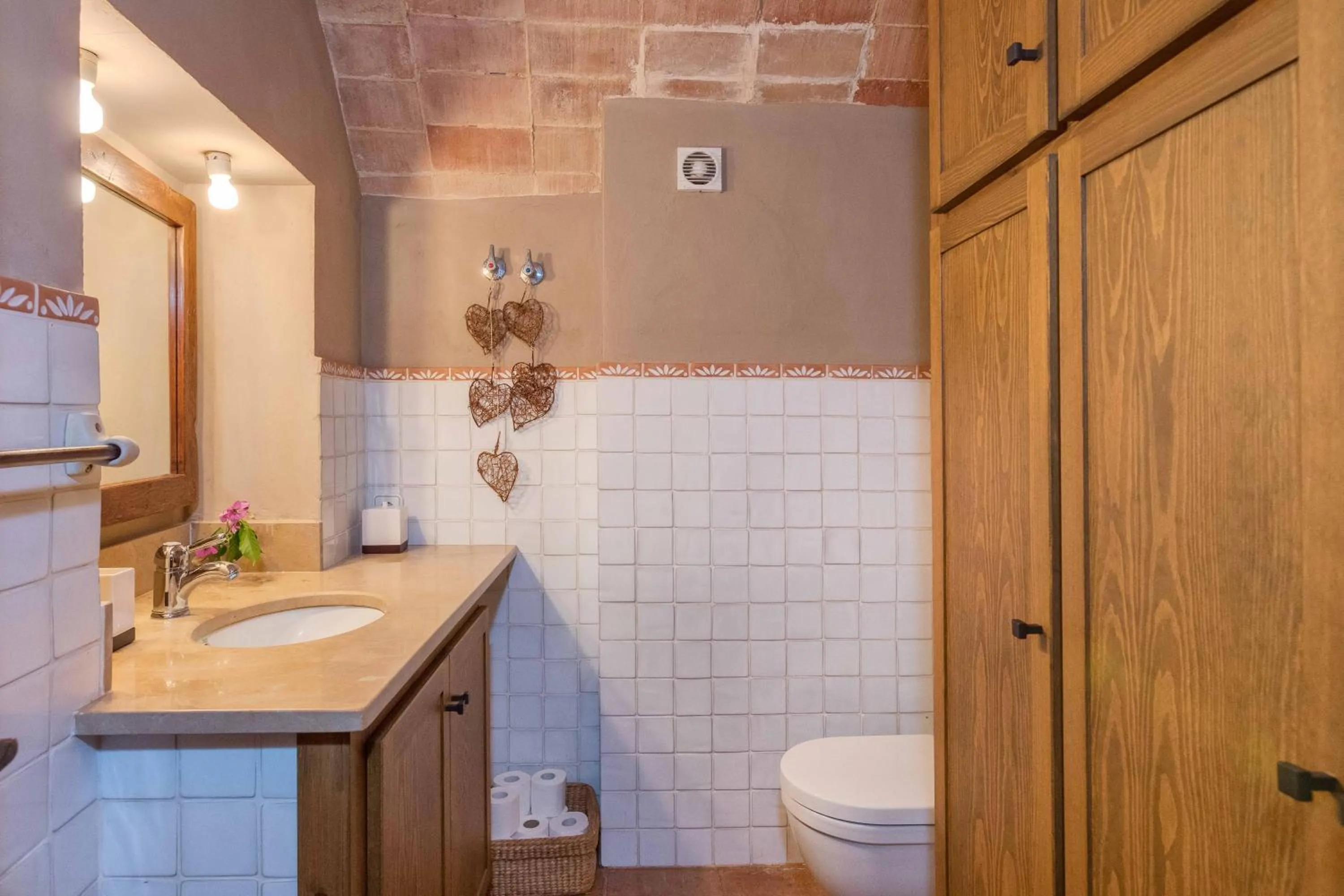 Toilet in Flateli Tor