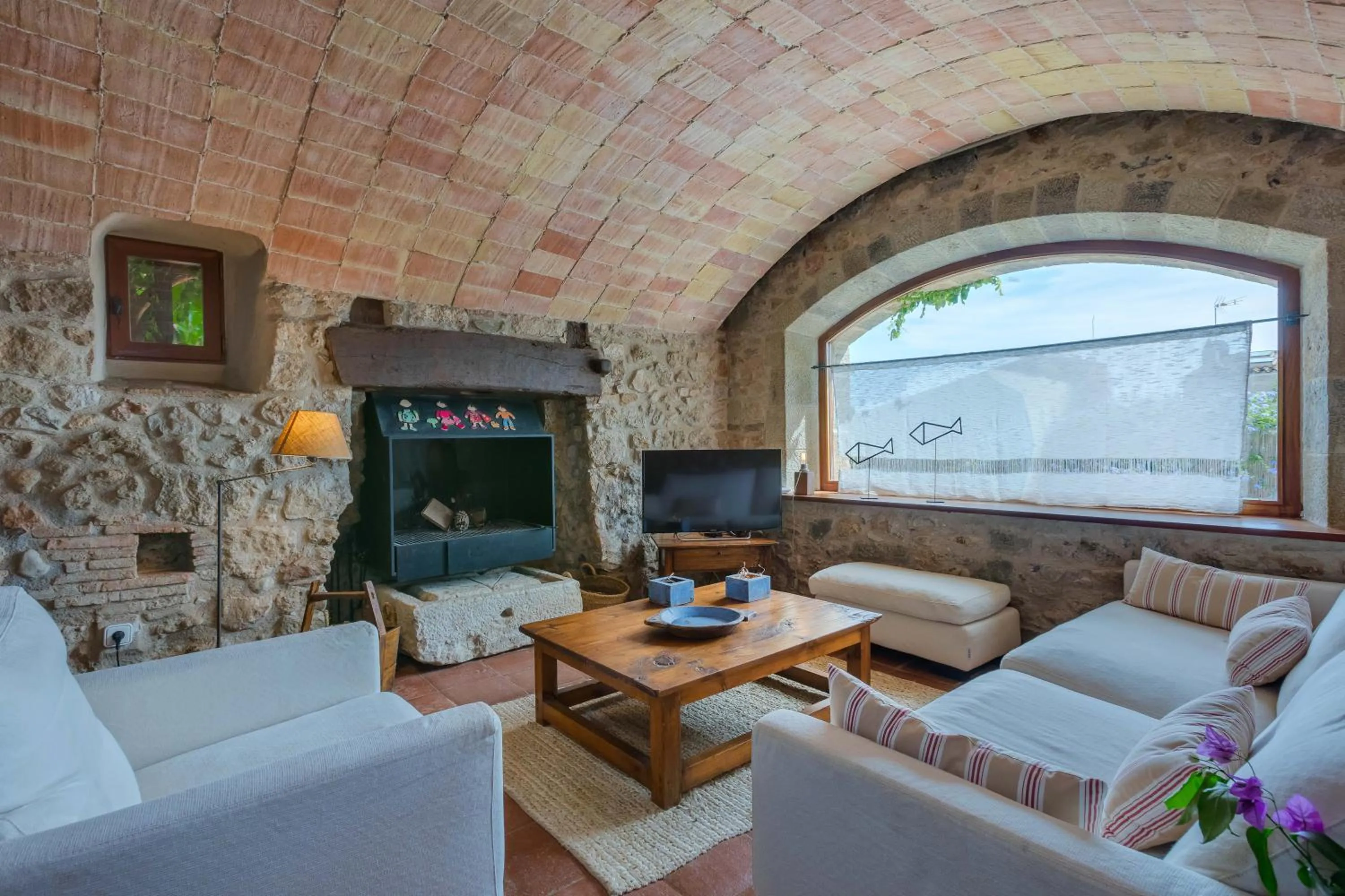 TV and multimedia in Flateli Tor