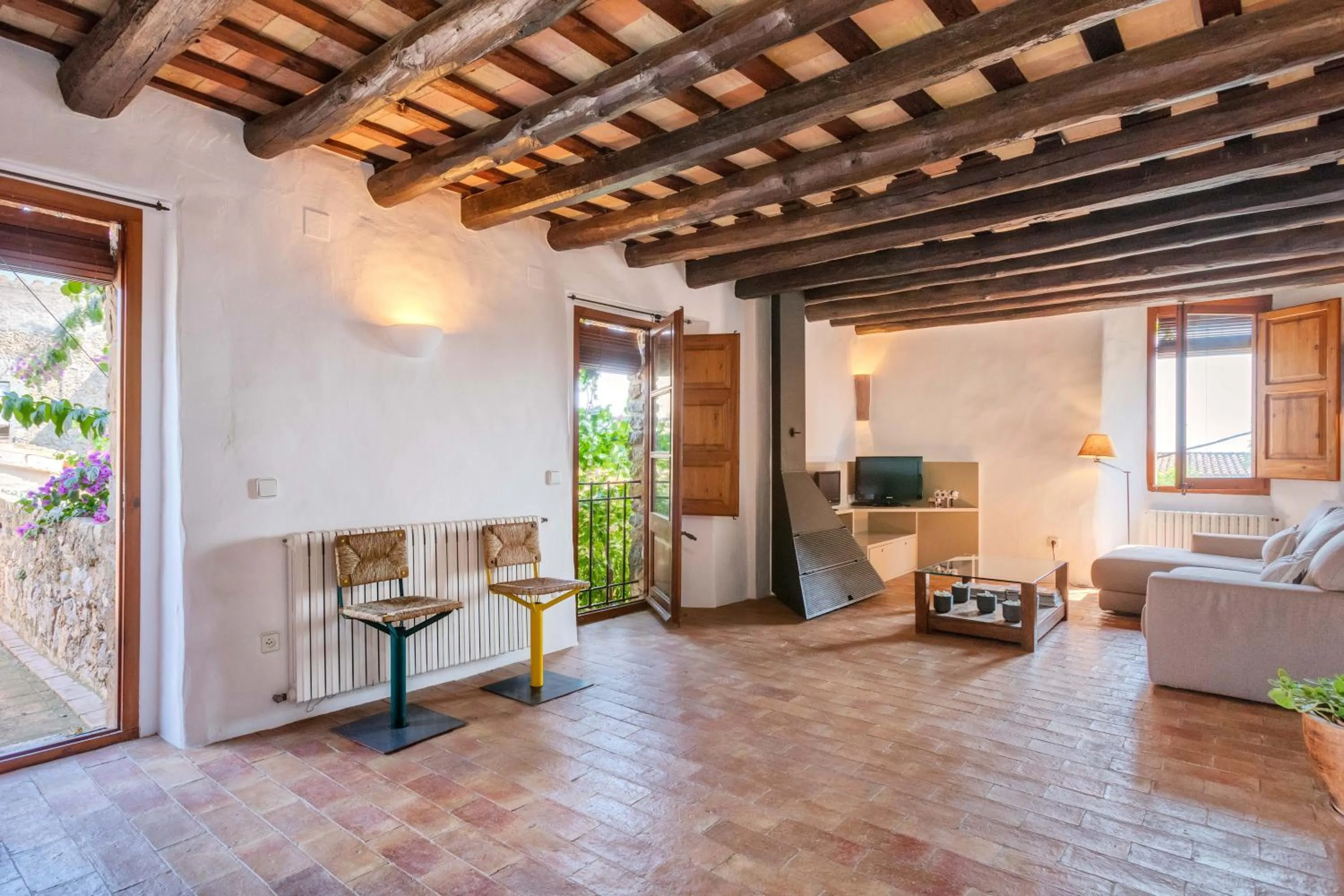 TV and multimedia, Bed in Flateli Tor