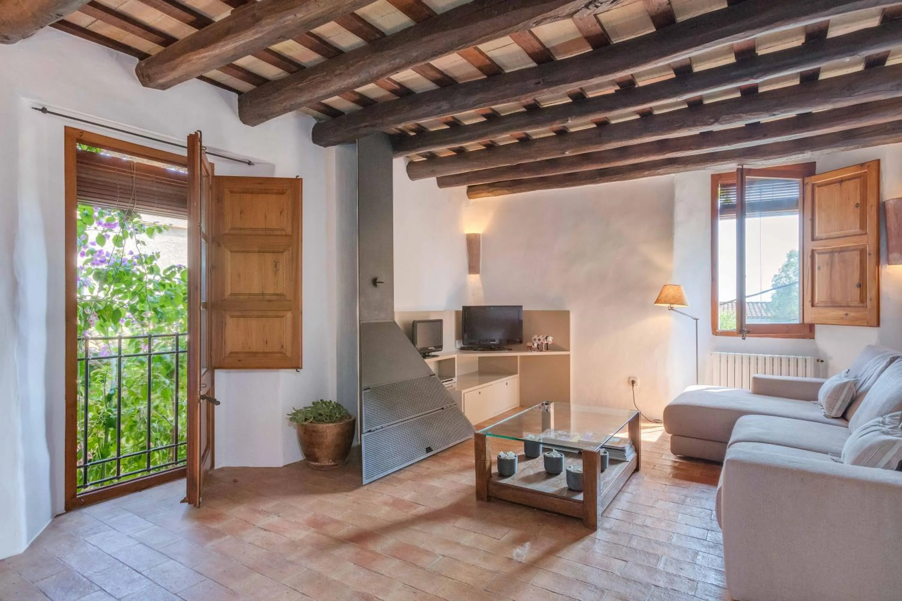 TV and multimedia in Flateli Tor