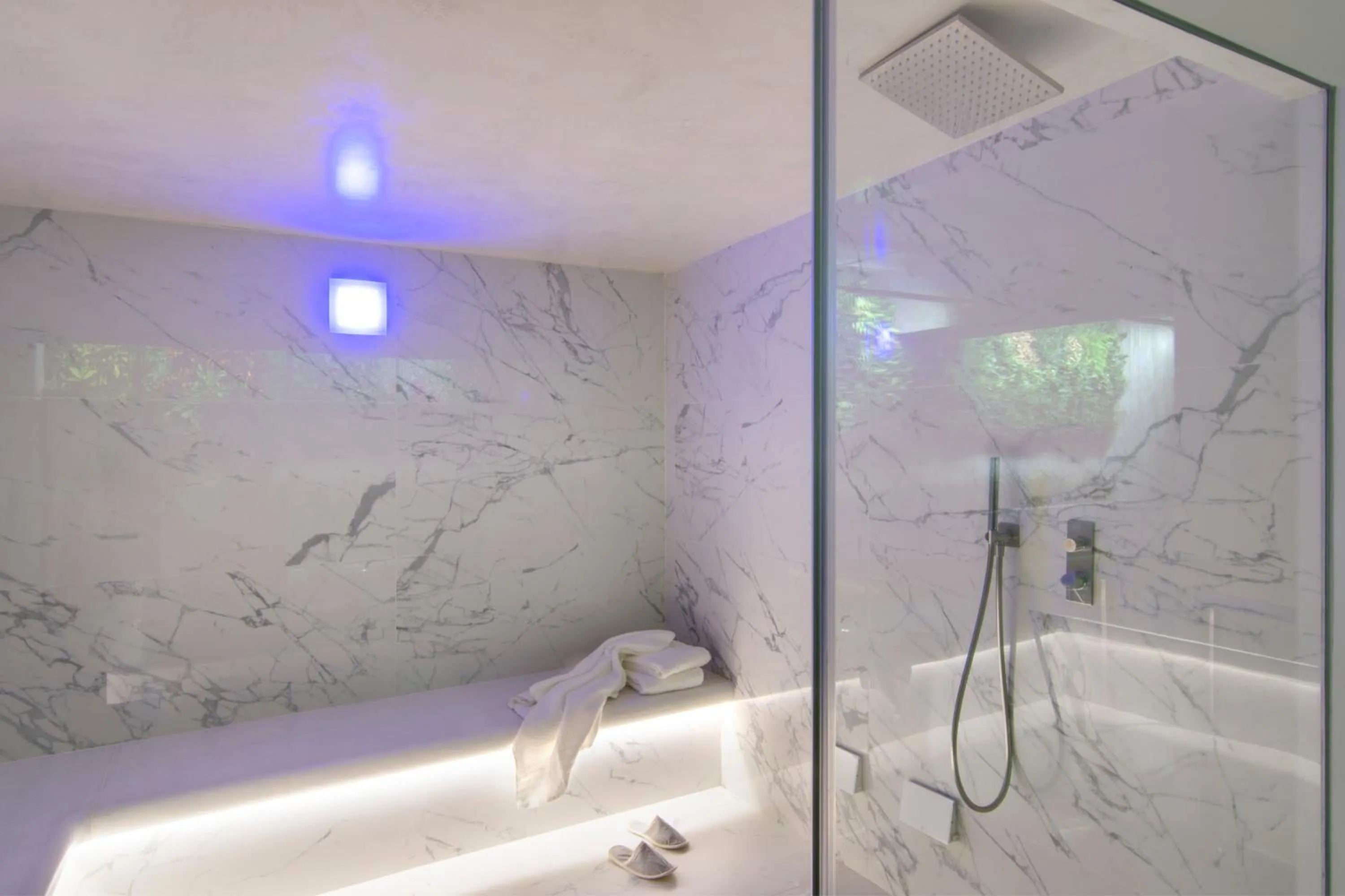 Sauna in COCO-MAT Athens Jumelle