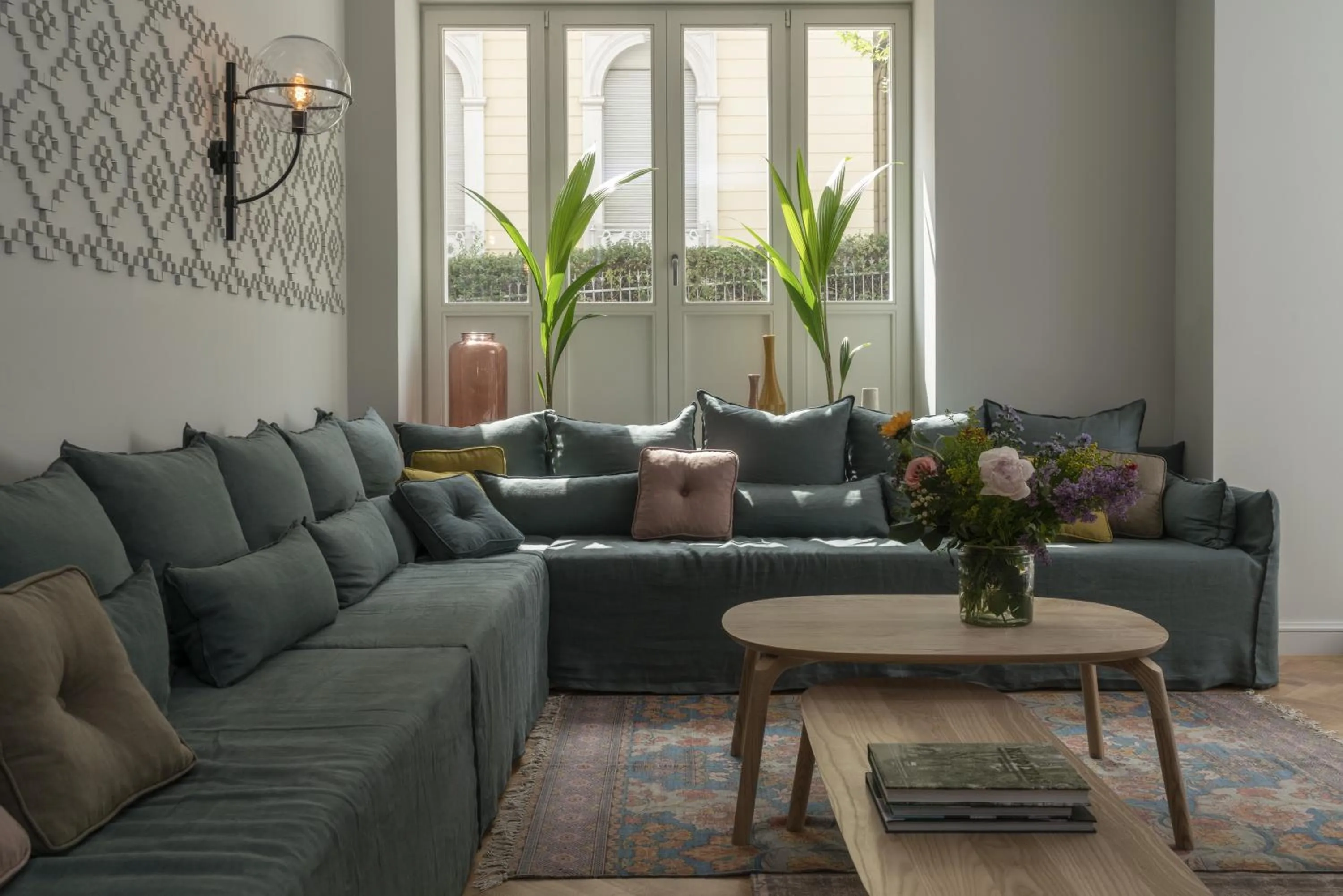 Property building in COCO-MAT Athens Jumelle