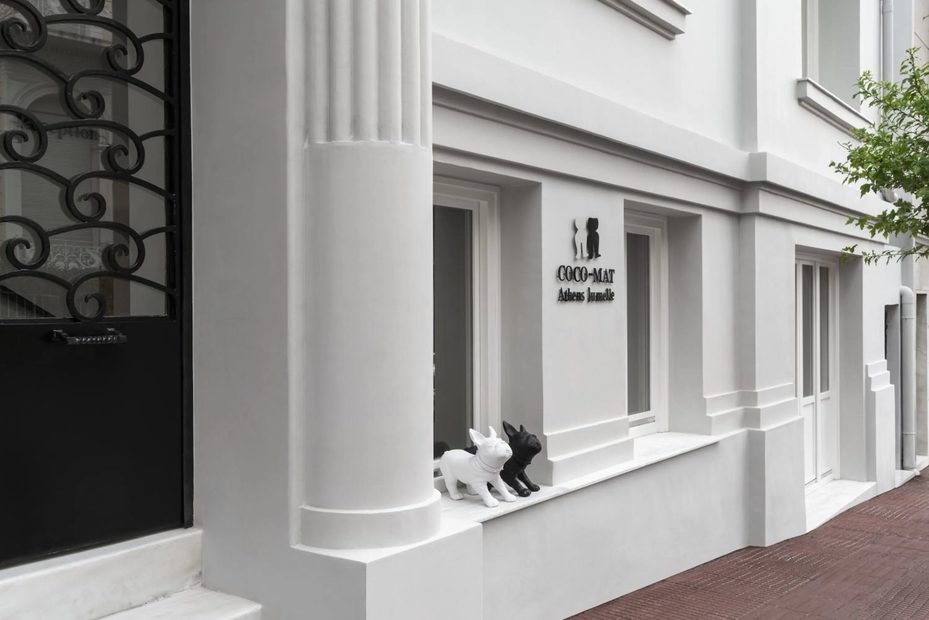 Property building in COCO-MAT Athens Jumelle