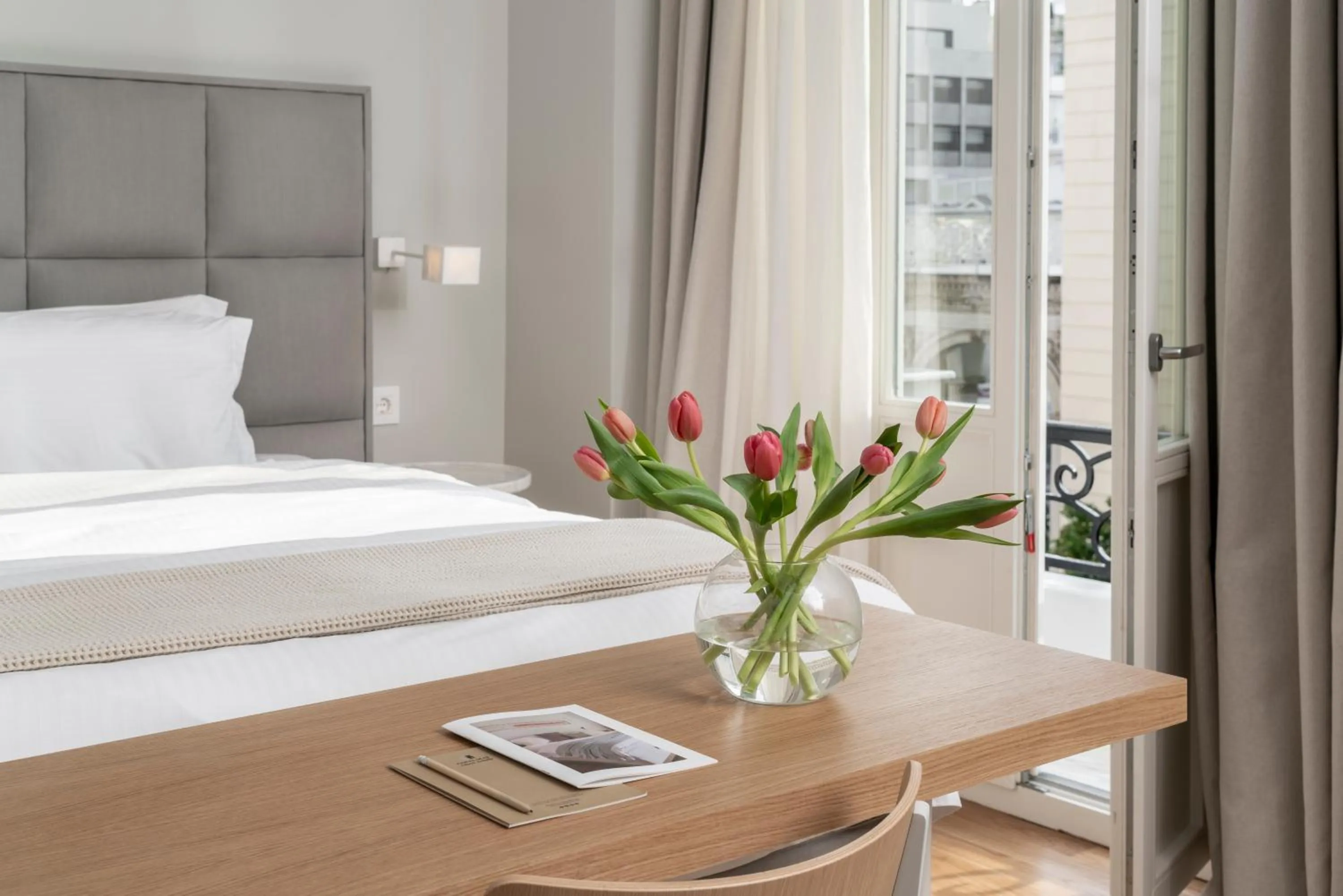 Nearby landmark, Bed in COCO-MAT Athens Jumelle