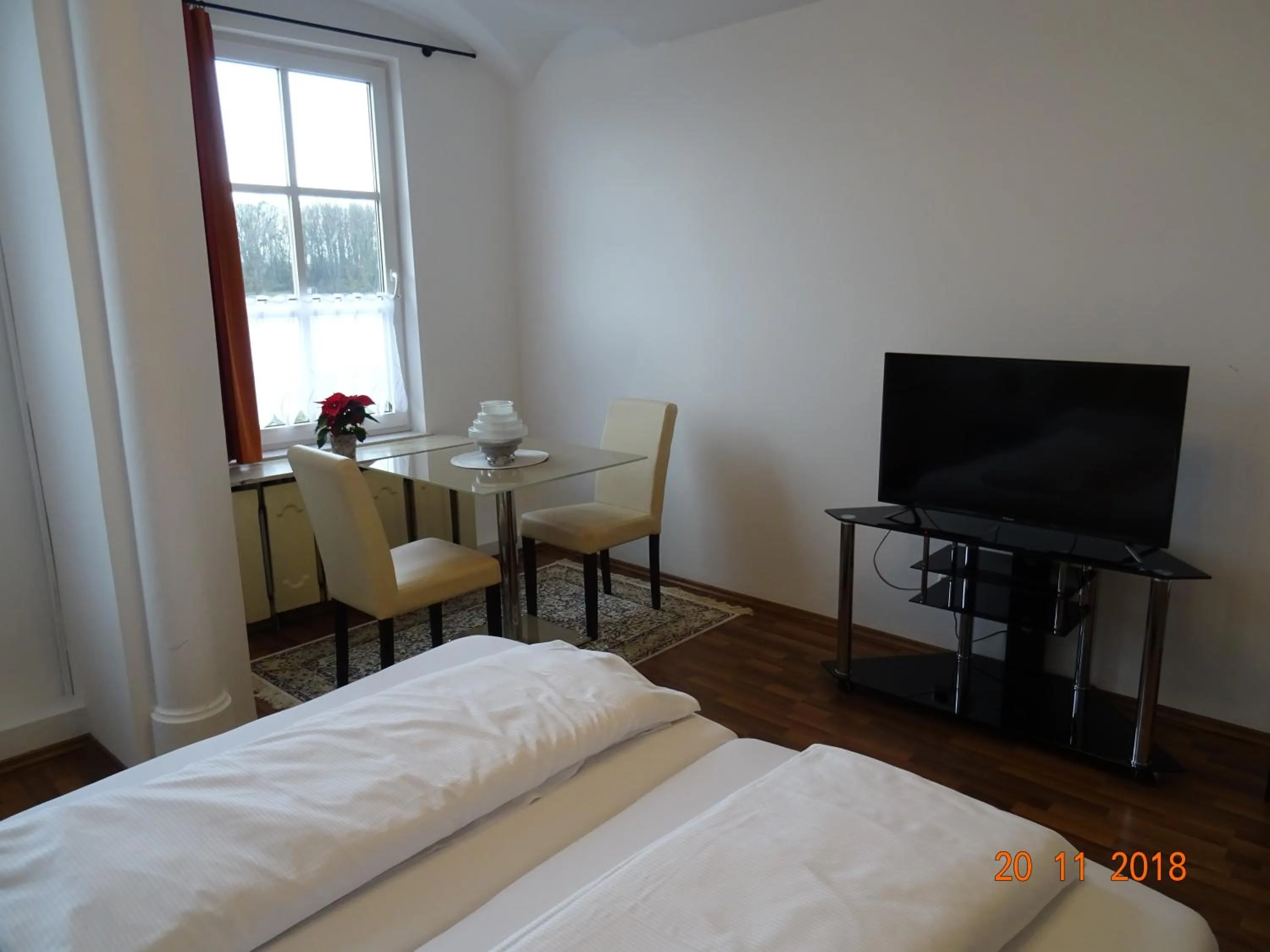 Bed in Hotel-Restaurant zum Donaueck Mauthausen