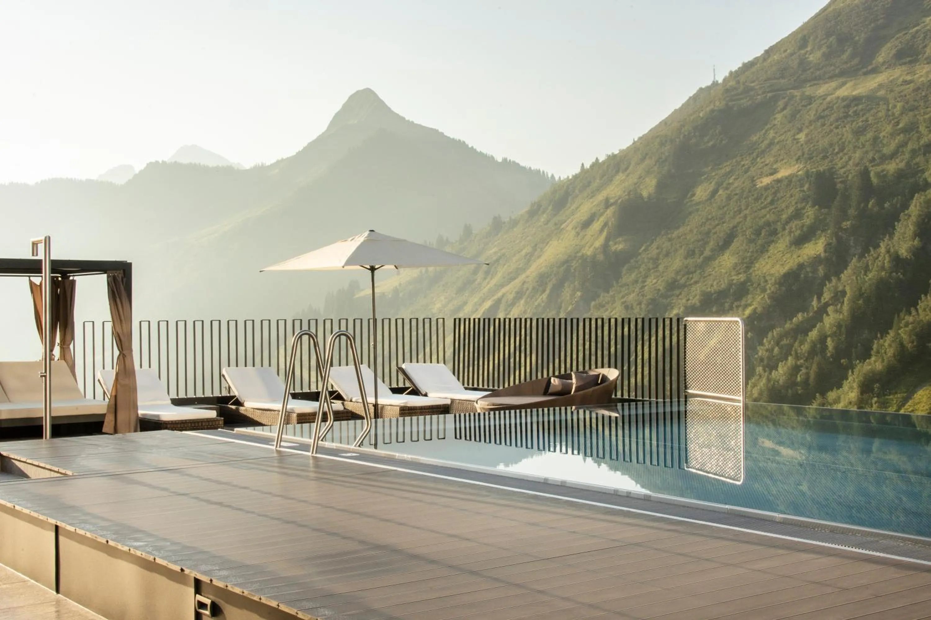 Swimming pool in Damülser Hof - Wellness & Spa Superior